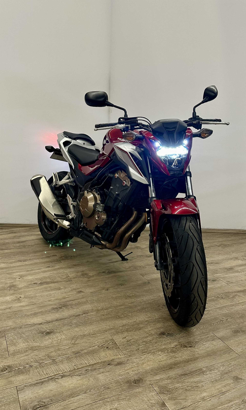 Honda CB 500 F ABS 2018 vue 3/4 droite