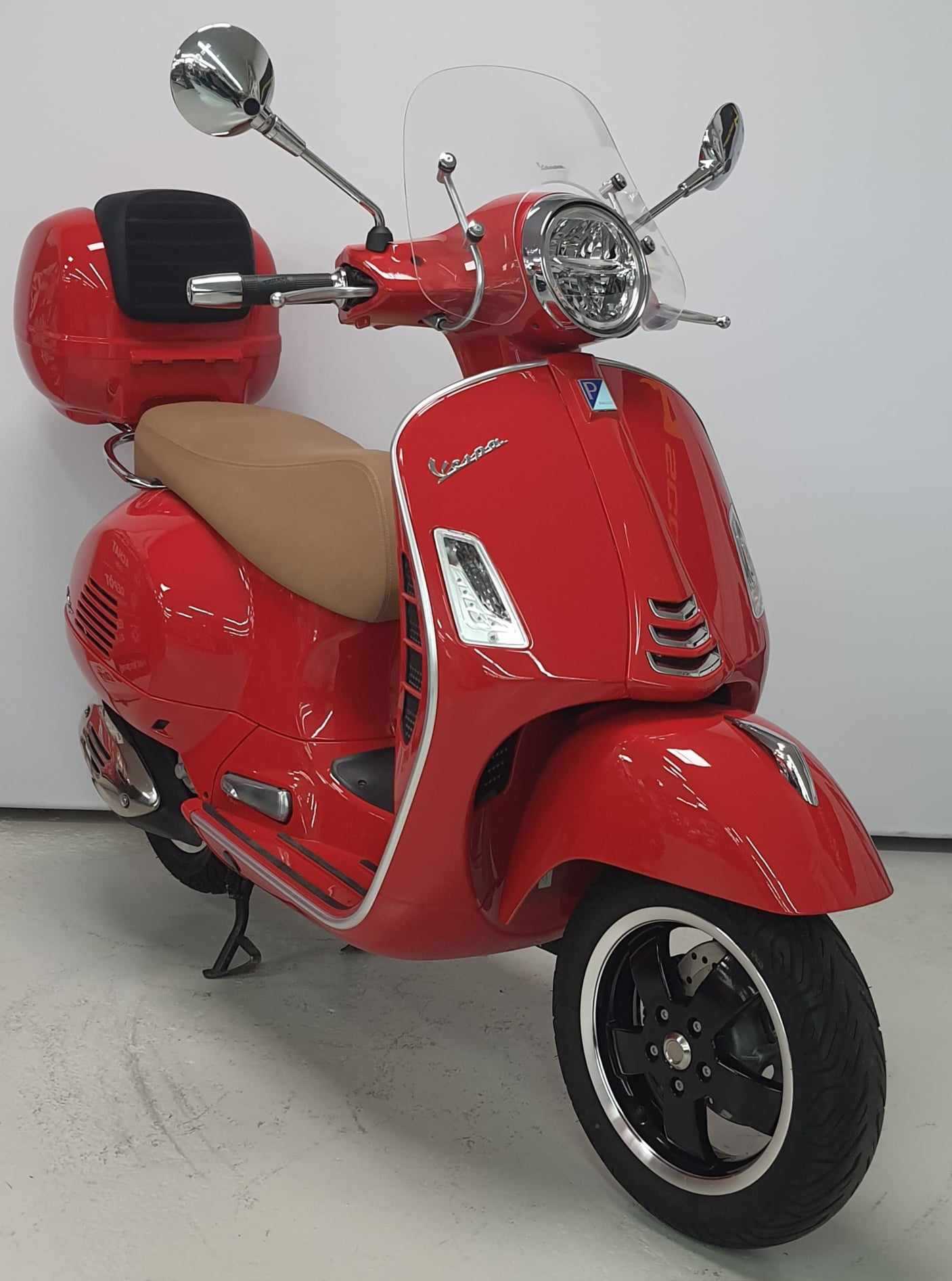 Vespa GTS 300 GTS 300 2021 HD vue 3/4 droite