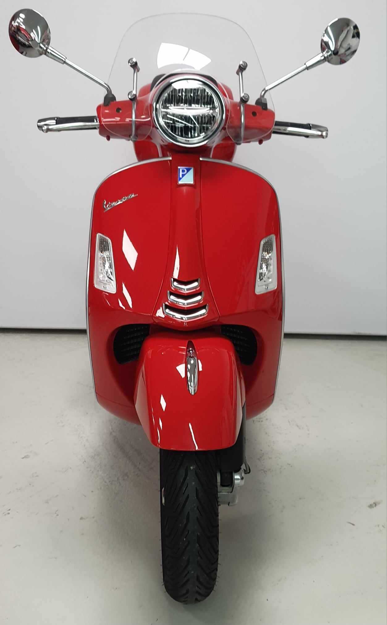 Vespa GTS 300 GTS 300 2021 HD vue avant