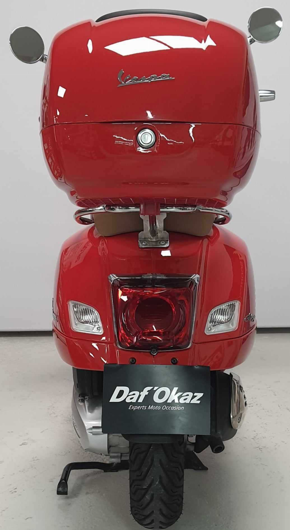 Vespa GTS 300 GTS 300 2021 vue arrière