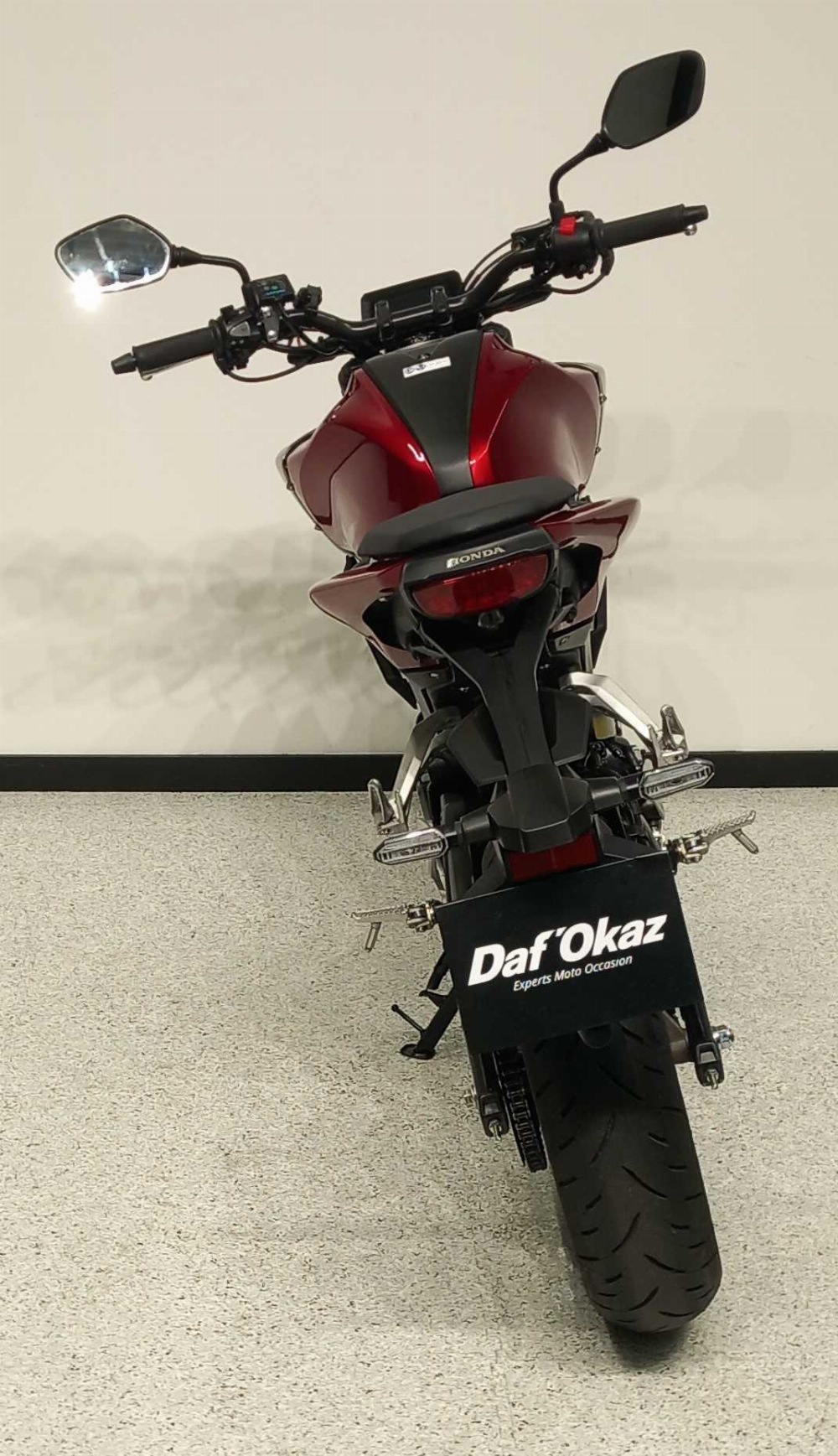 Honda CB 125 R 2019 vue arrière