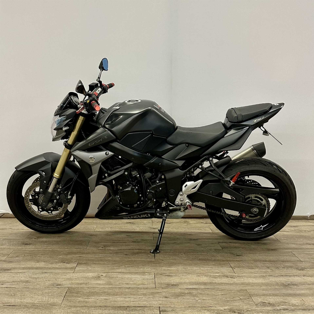 Suzuki GSR 750 ABS 2016 vue gauche