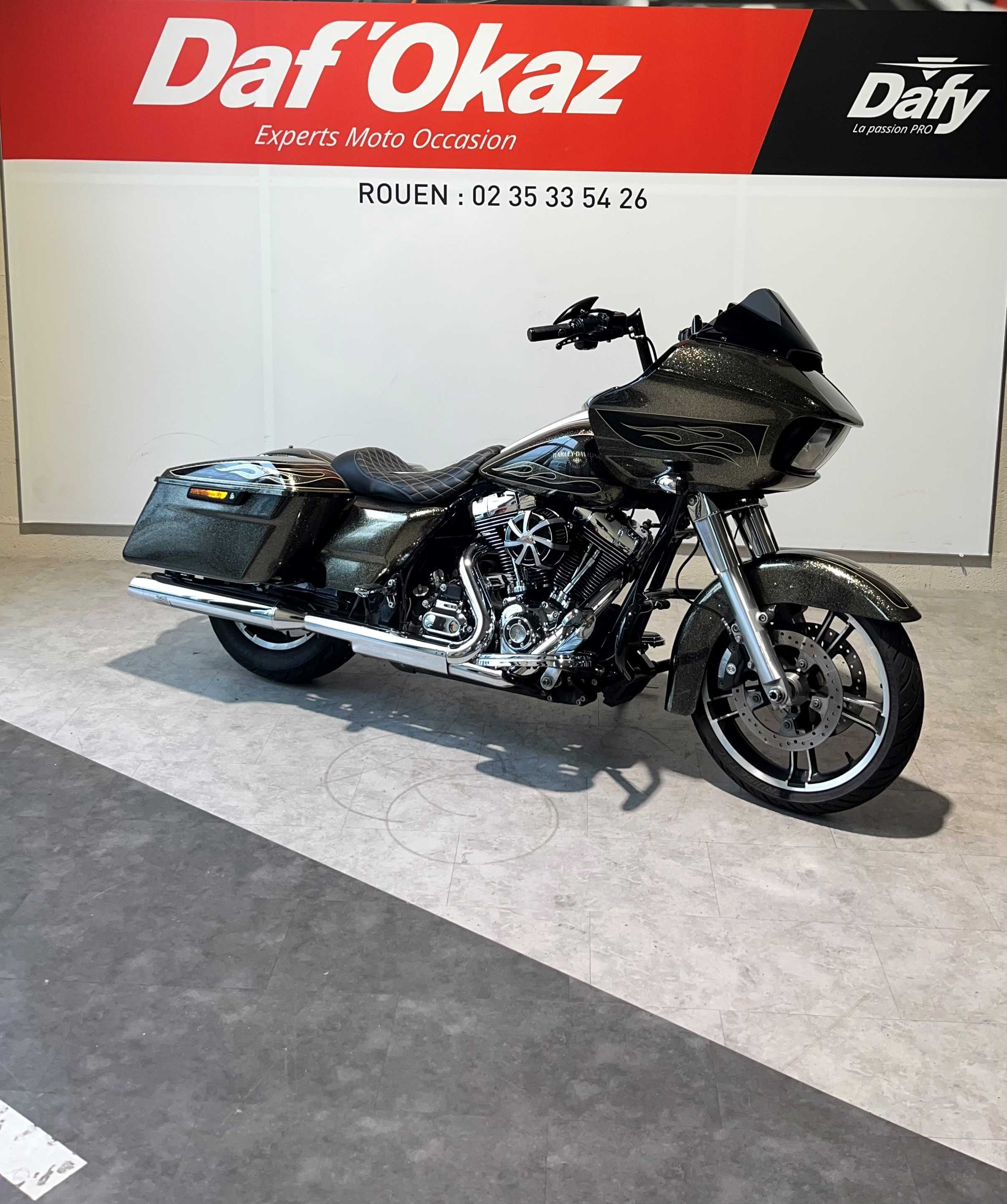 Harley-Davidson ROAD GLIDE 103 ABS 103 2015 HD vue 3/4 droite