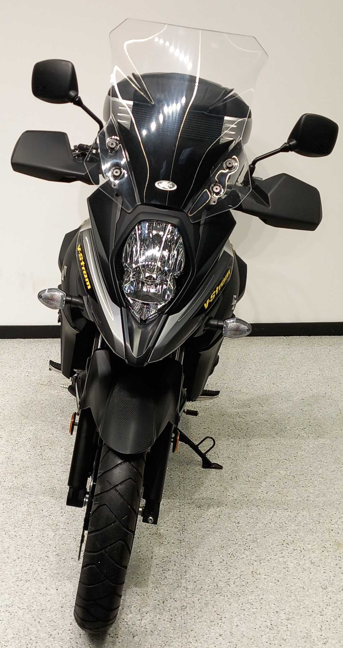 Suzuki DL 650 V-Strom XT 2018 HD vue avant