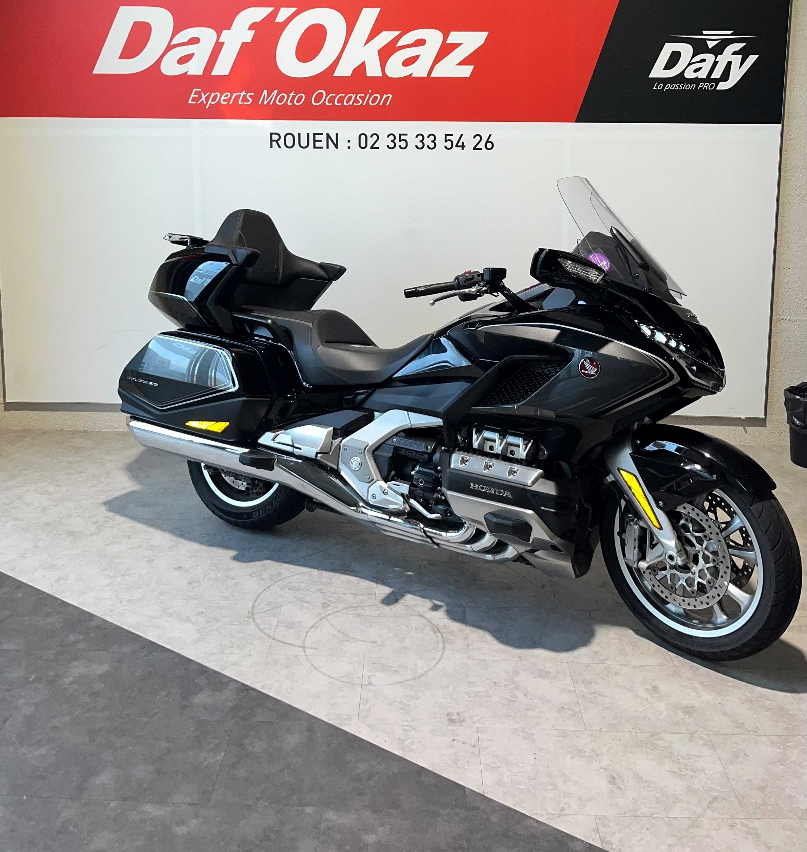 Honda GL 1800 Goldwing Tour DCT / Airbag 2020 HD vue 3/4 droite