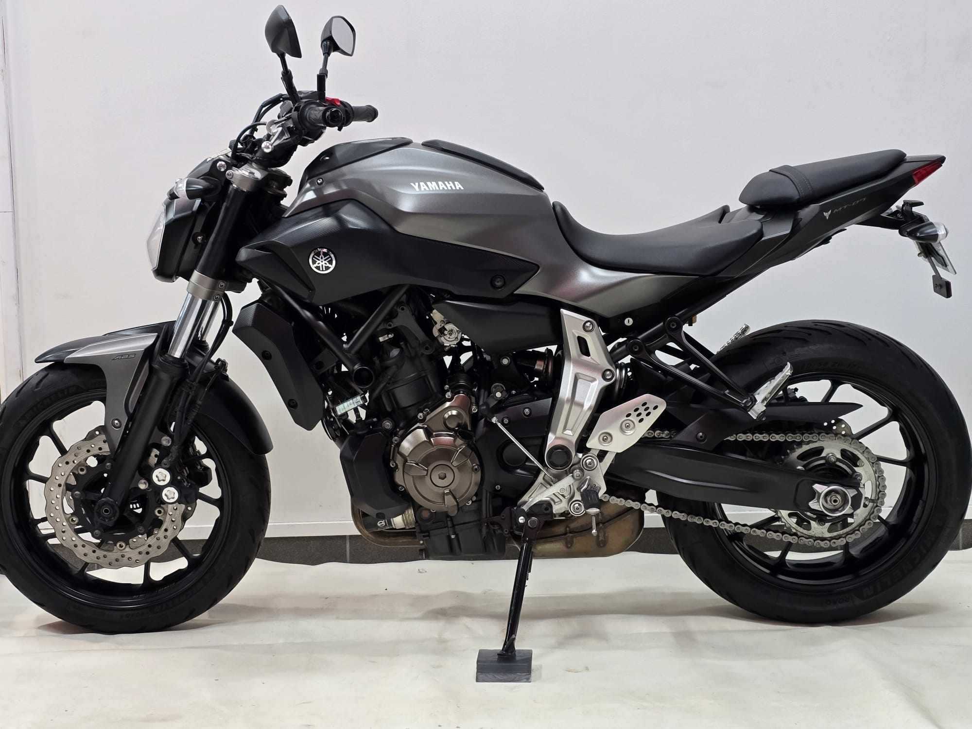 Yamaha MT-07 ABS 2015 HD vue gauche