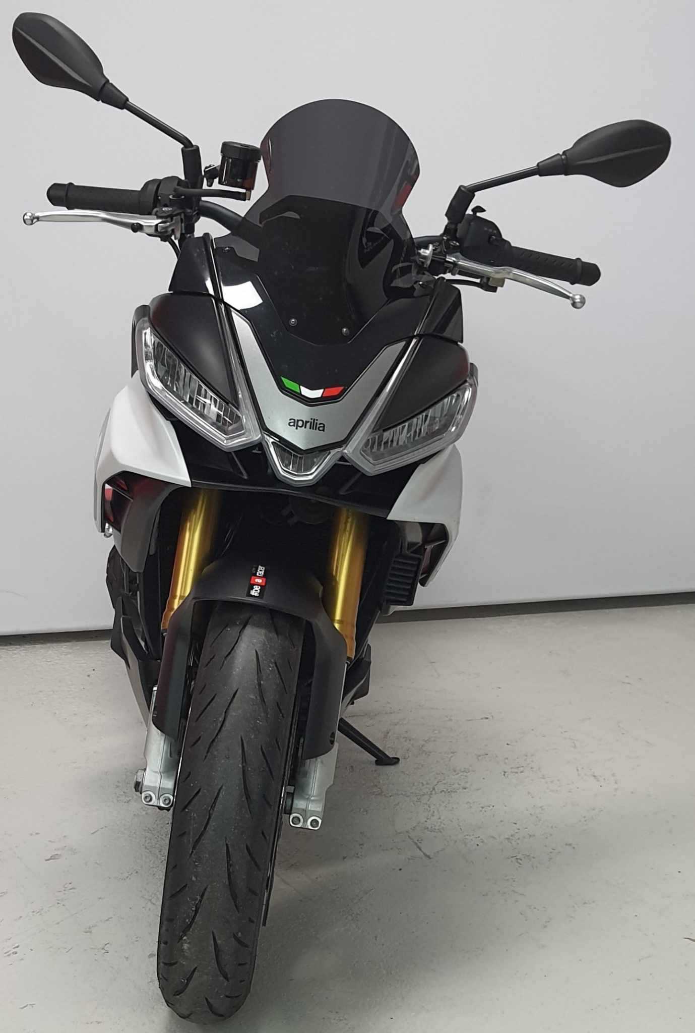 Aprilia TUONO V4 1100 E5 TUONO V4 1100 E5 2022 HD vue avant