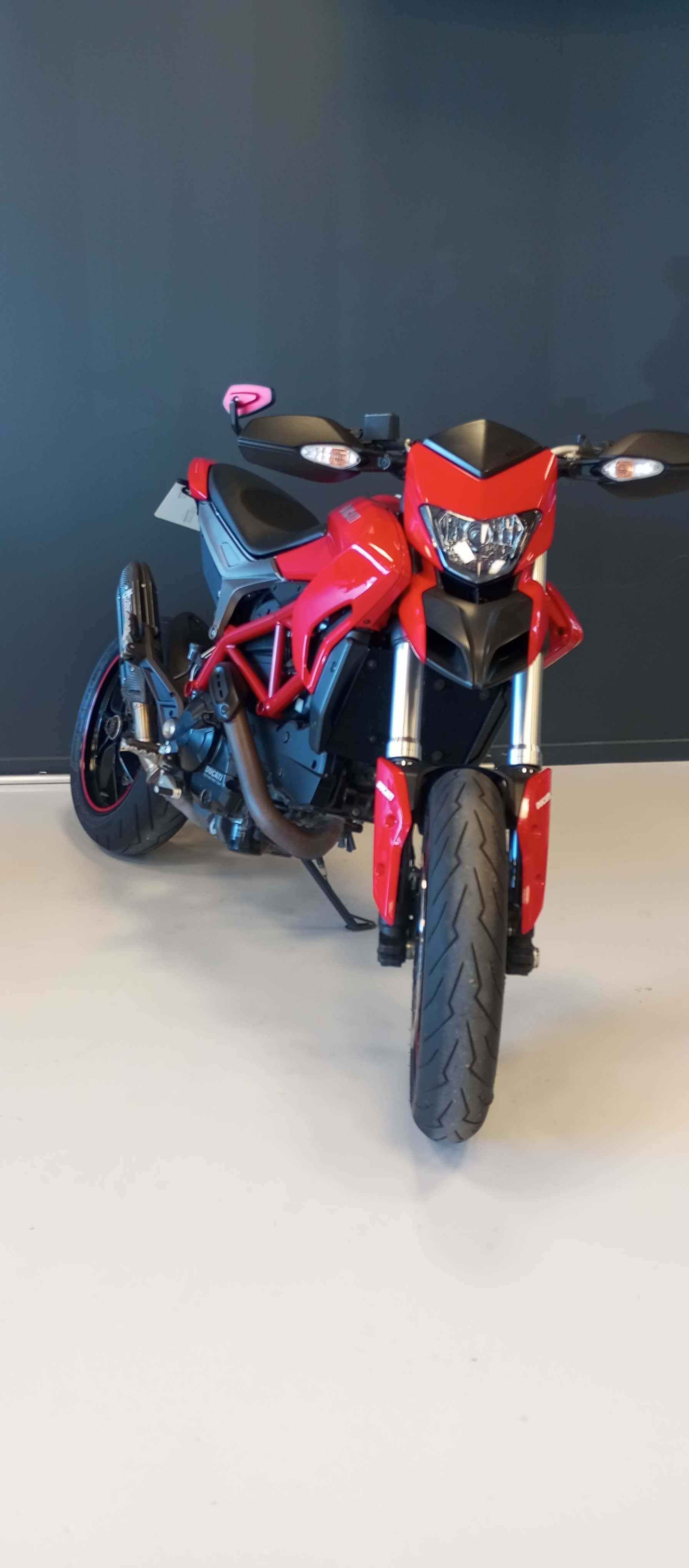 Ducati 821 Hypermotard 2014 HD vue avant