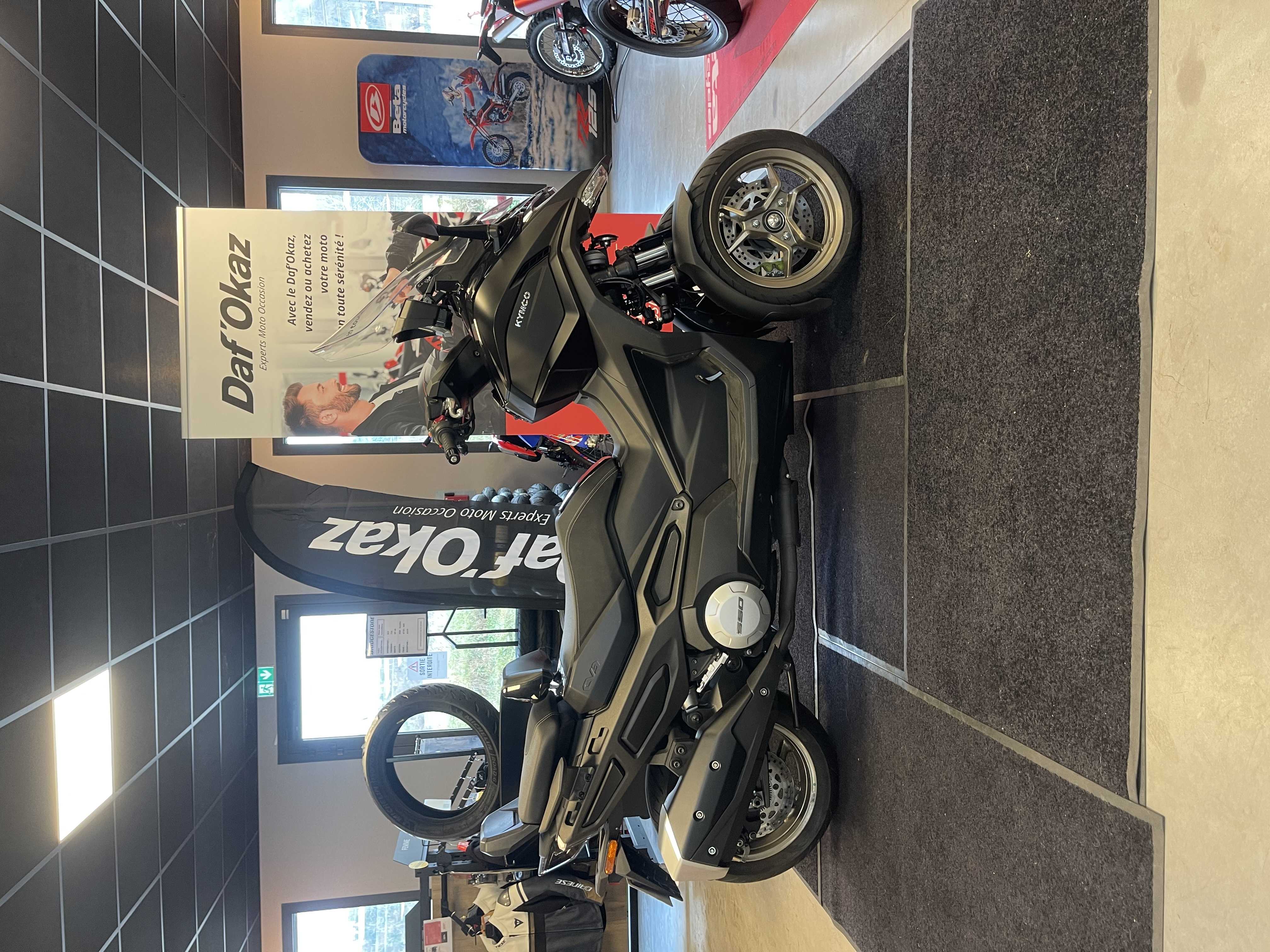 Kymco CV3 2023 HD vue arrière