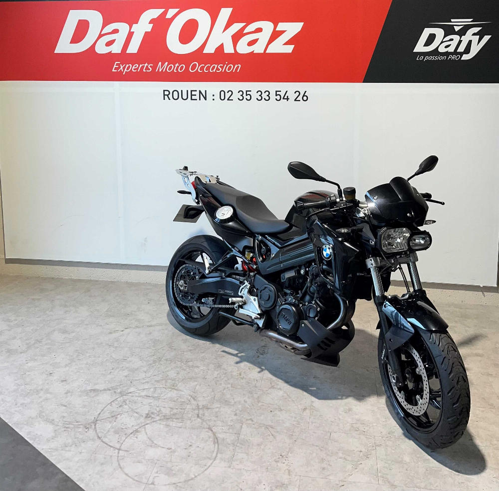 BMW F 800 R 2014 vue 3/4 droite