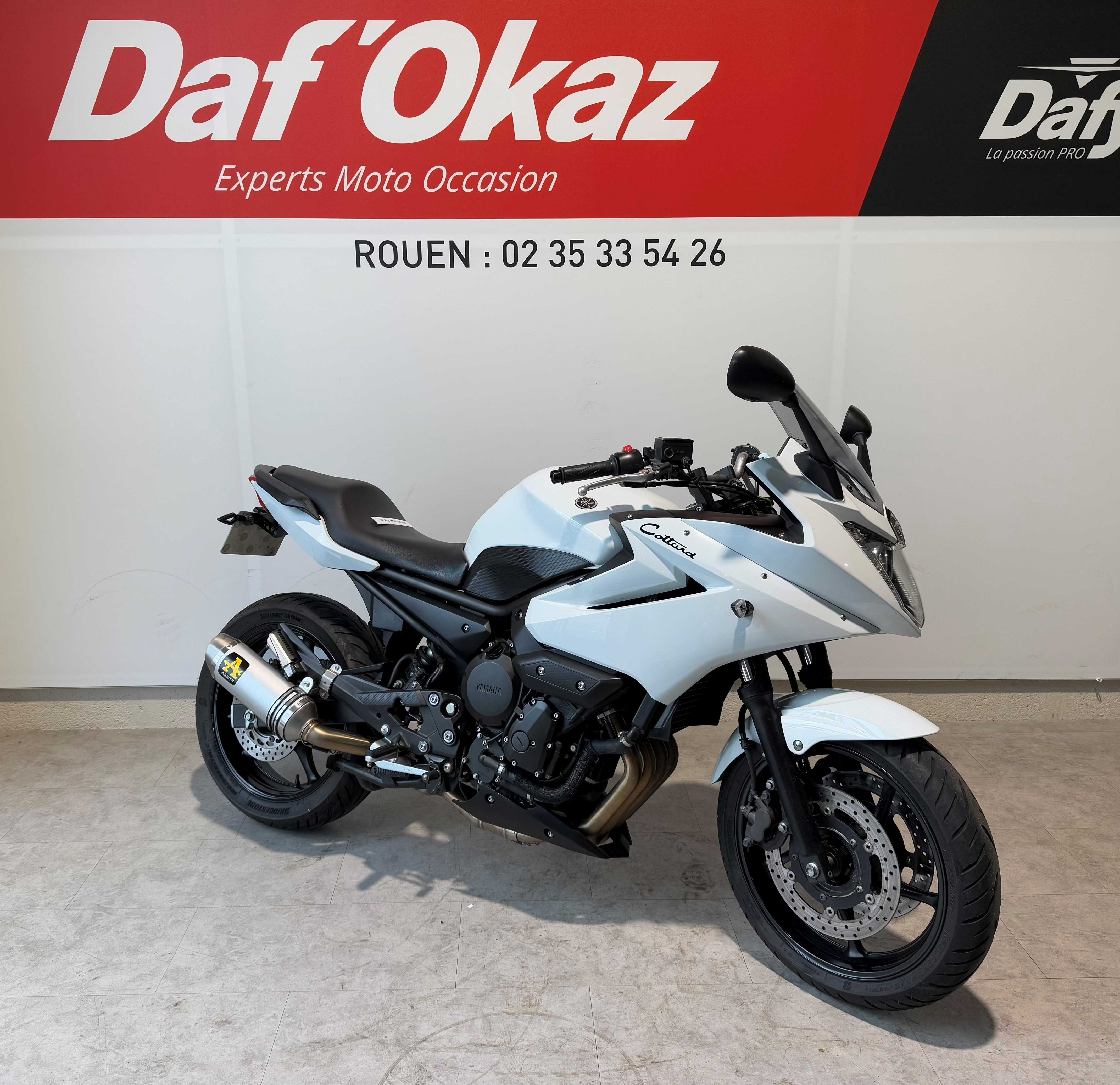 Yamaha XJ6 S Diversion 2013 HD vue 3/4 droite