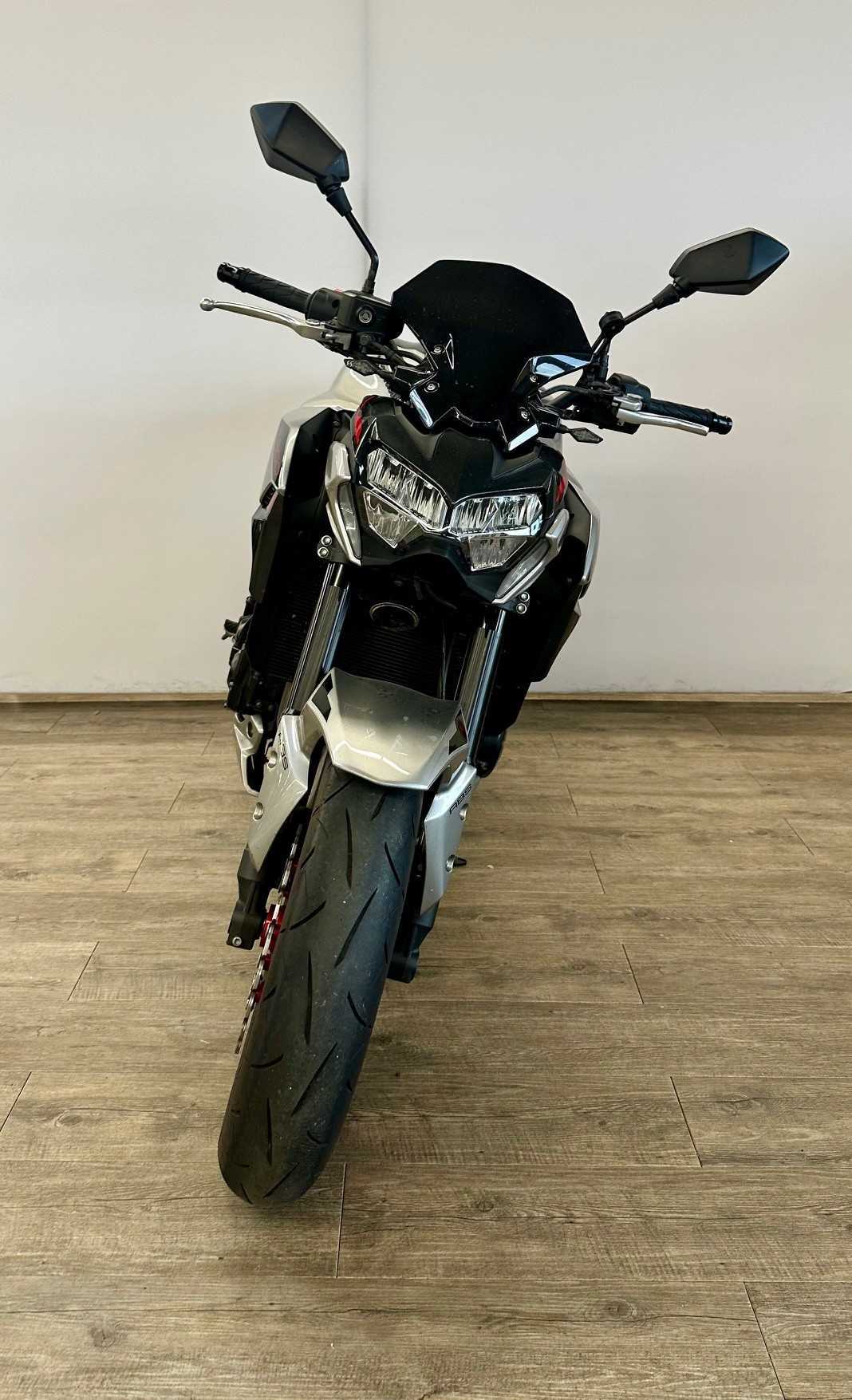 Kawasaki Z 900 A2 2023 HD vue avant