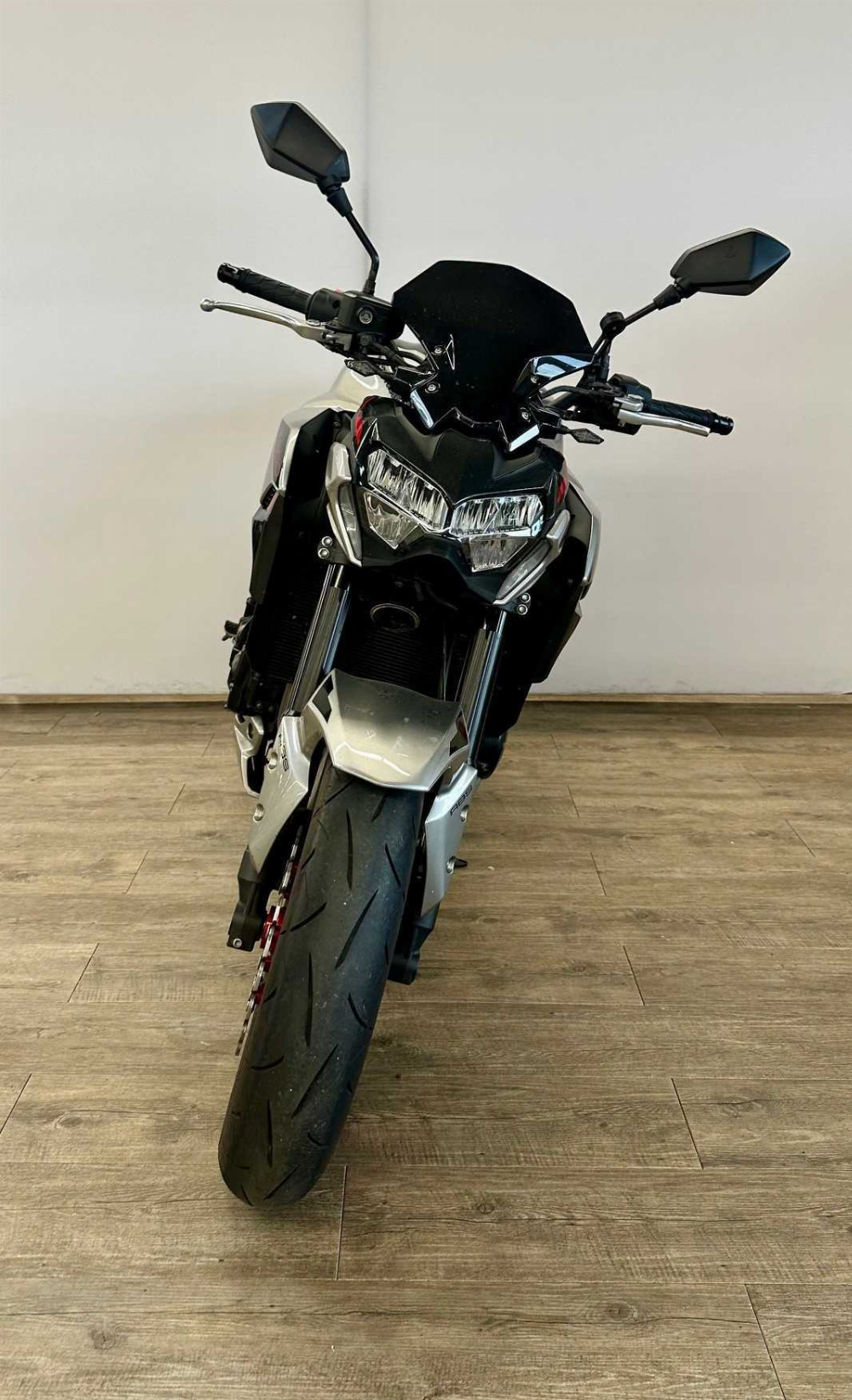 Kawasaki Z 900 A2 2023 vue avant