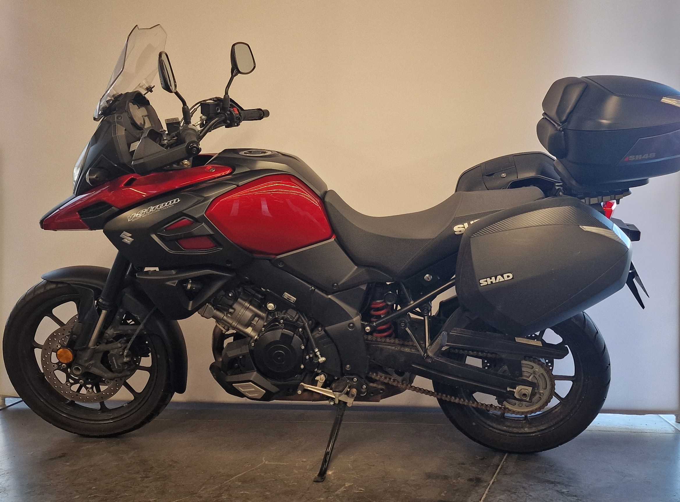 Suzuki DL 1000 V-Strom 2020 HD vue gauche