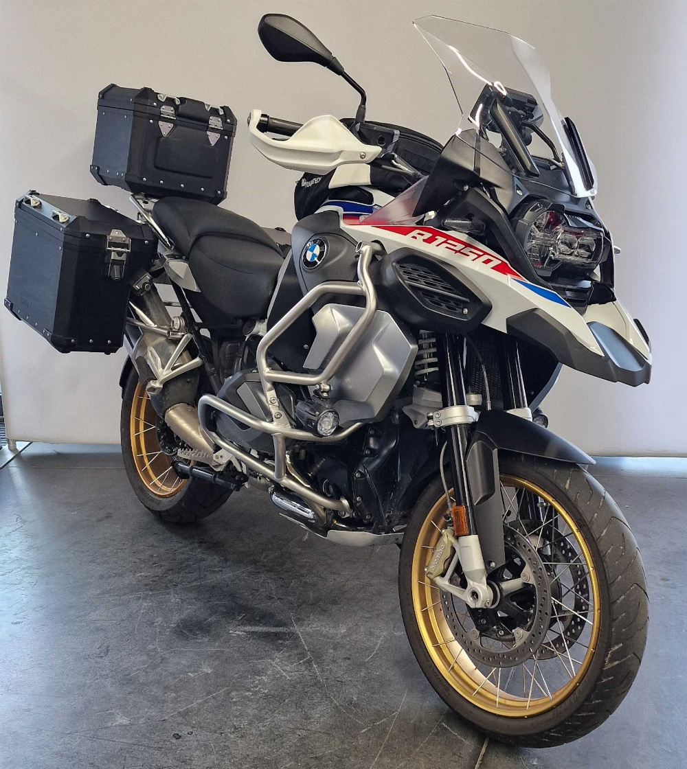 BMW R 1250 GS Adventure 2022 vue 3/4 droite