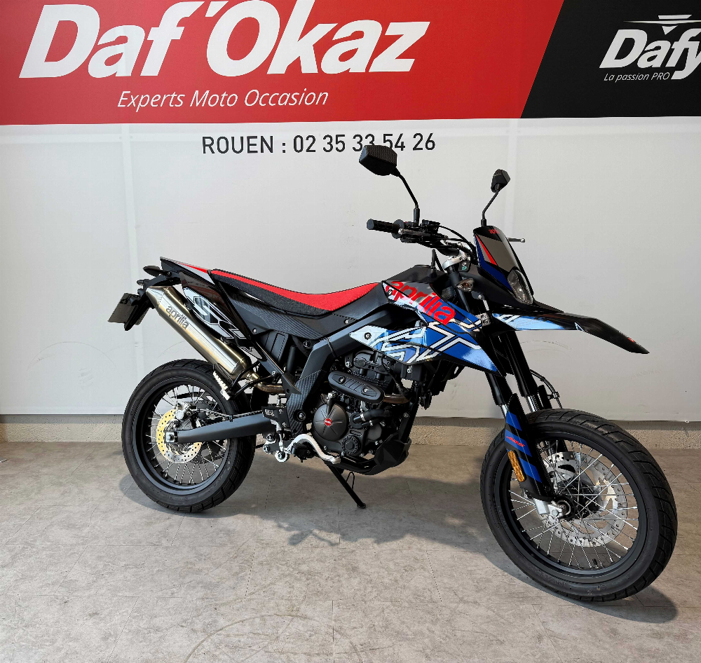 Aprilia SX 125 125 2022 vue 3/4 droite