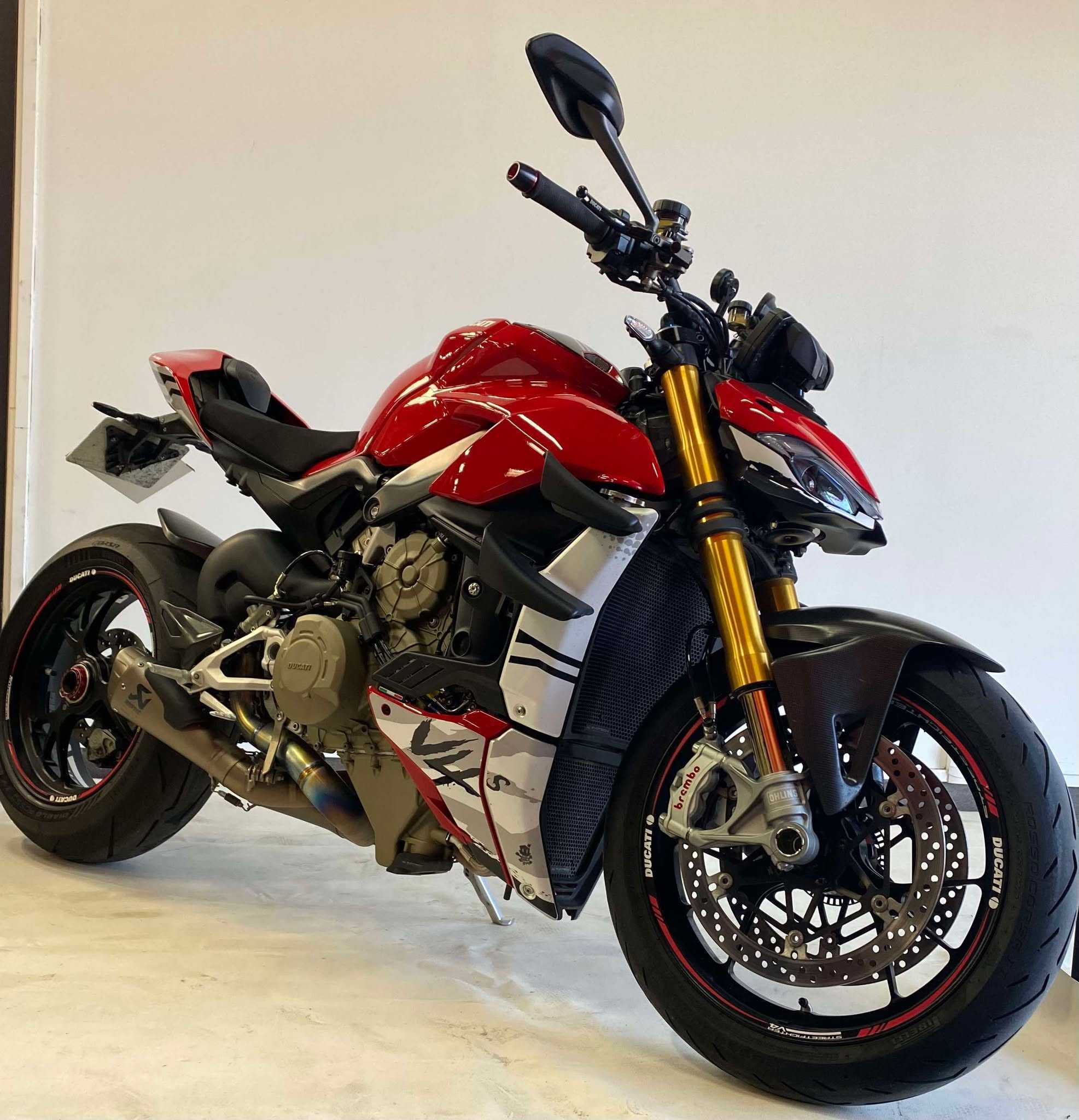 Ducati Streetfighter V4 S 2021 HD vue 3/4 droite