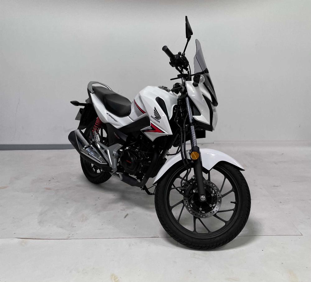 Honda CB 125 F  (GLR) 2018 vue 3/4 droite