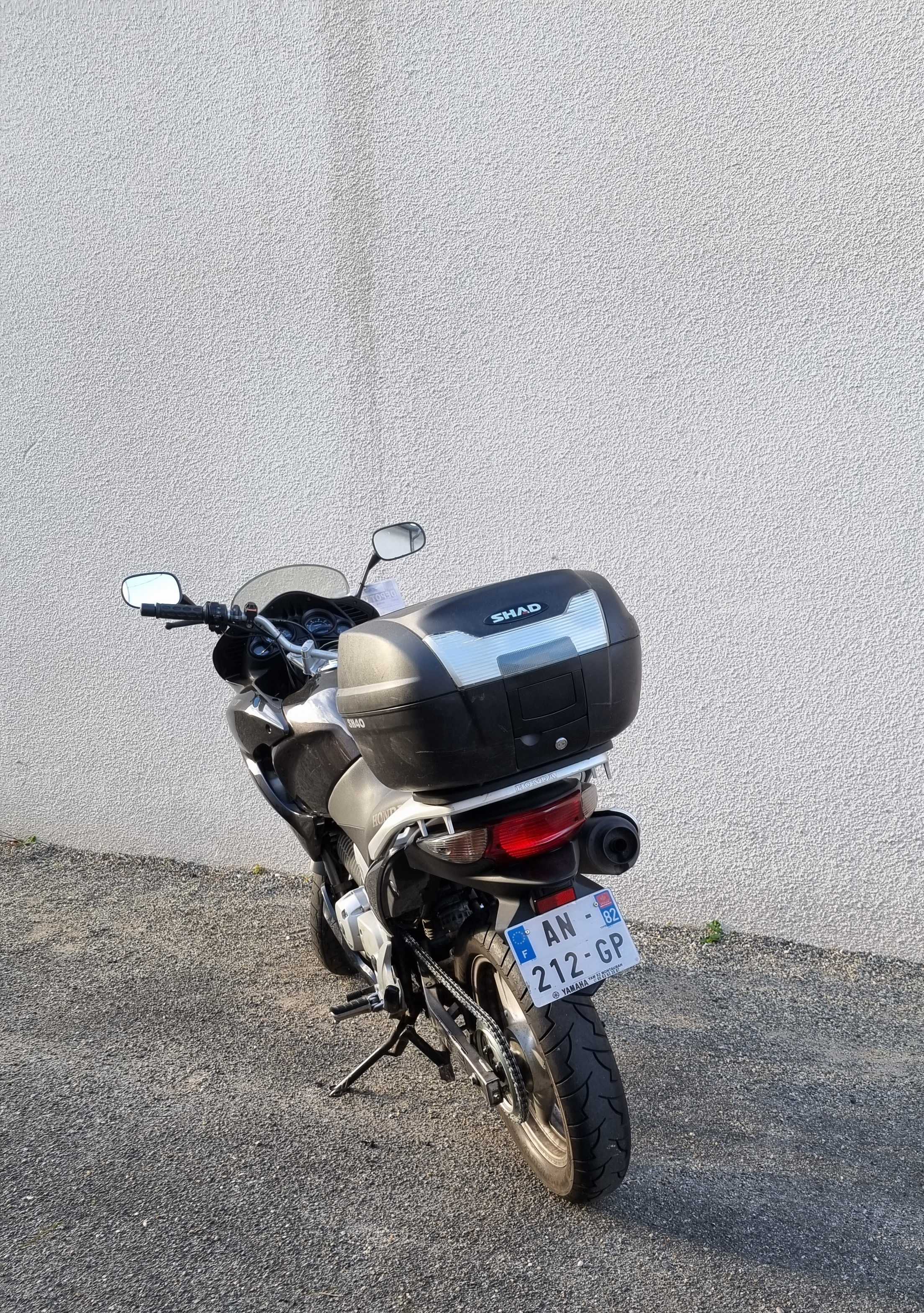 Honda XL 125 V Varadero 2007 HD vue arrière