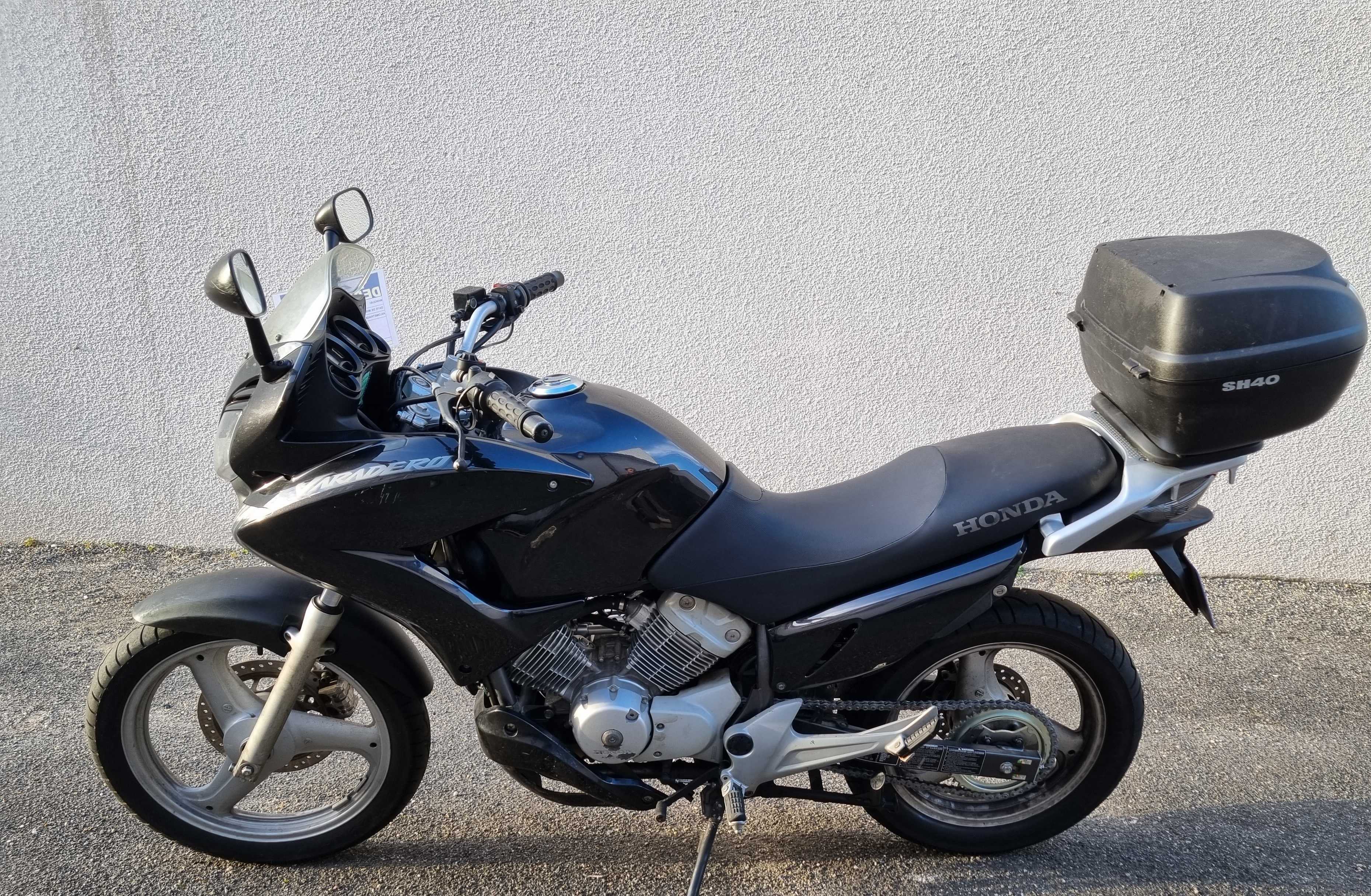 Honda XL 125 V Varadero 2007 HD vue gauche