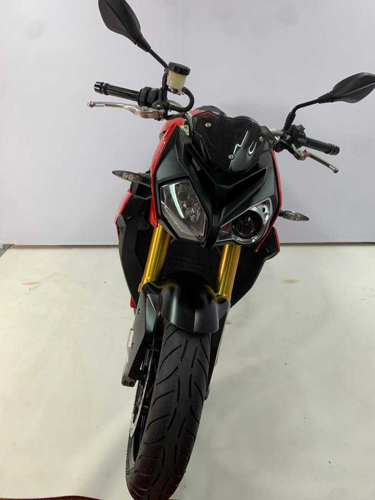 BMW S1000R 2014 HD vue avant