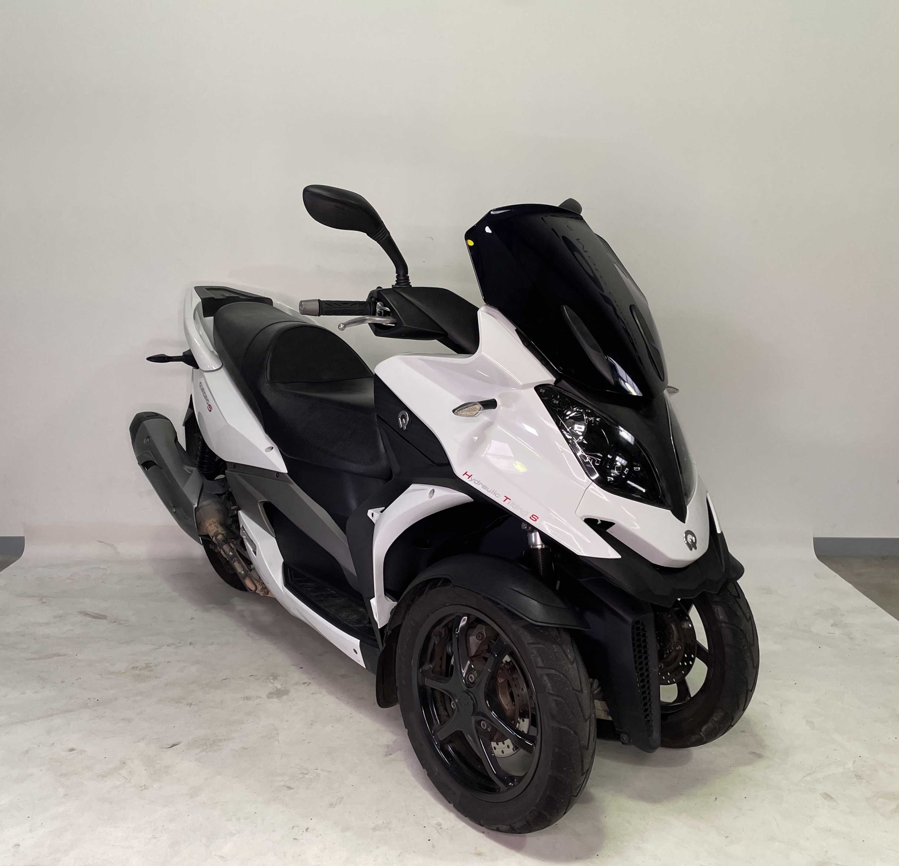 Quadro QUADRO 350 2015 HD vue 3/4 droite