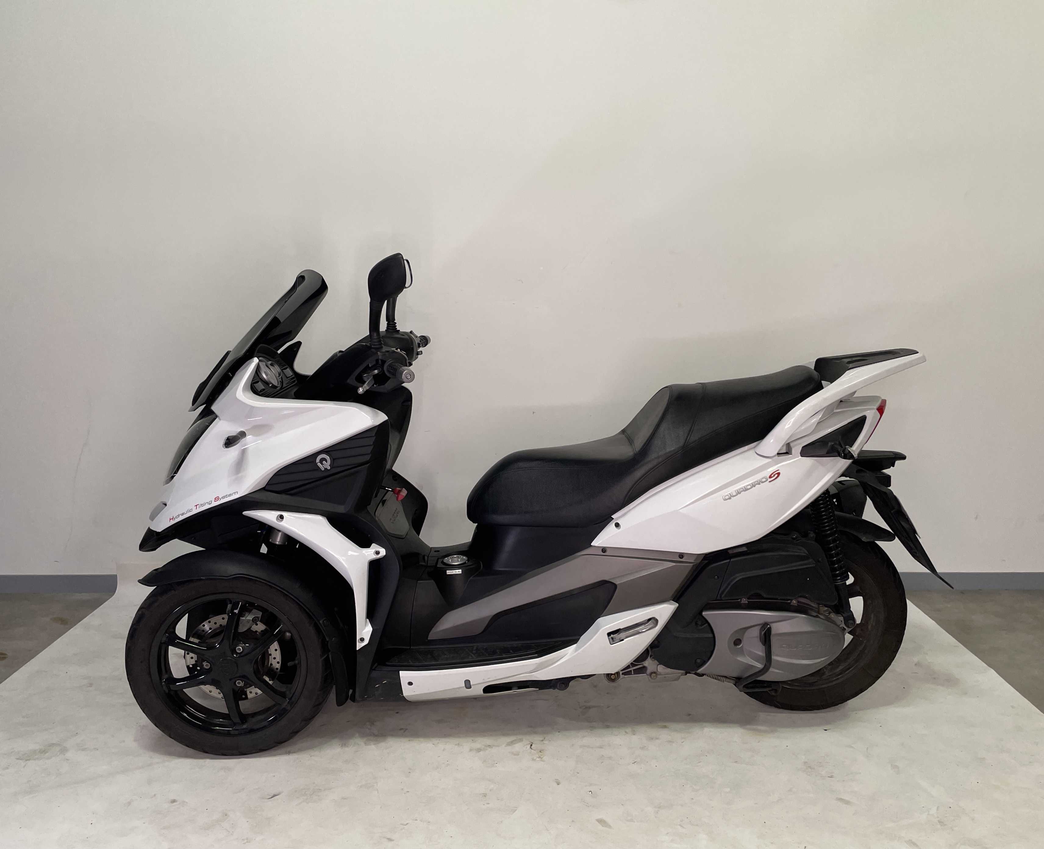 Quadro QUADRO 350 2015 HD vue gauche