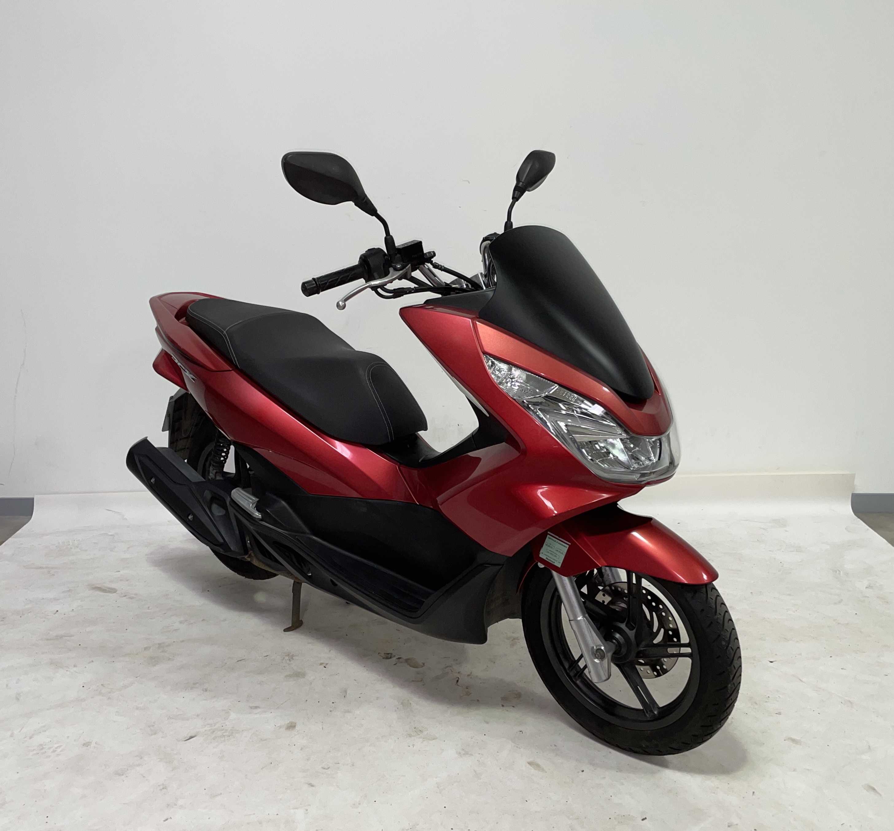 Honda PCX 125 2014 HD vue 3/4 droite