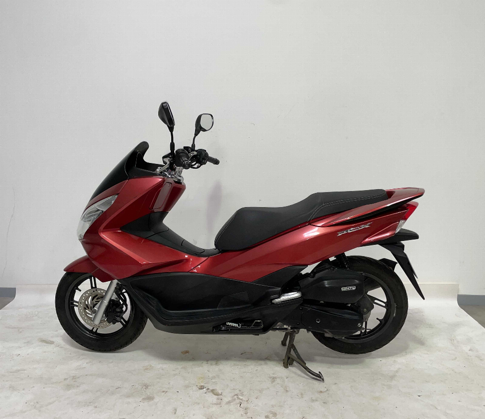 Honda PCX 125 2014 vue gauche