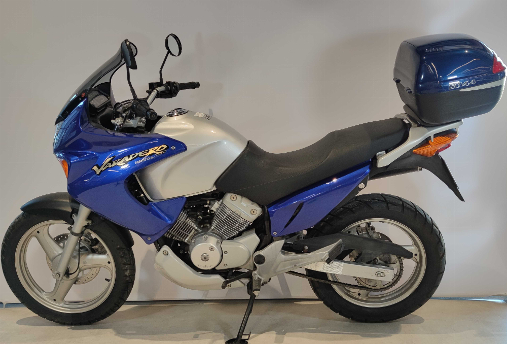 Honda XL 125 V Varadero 2001 vue gauche