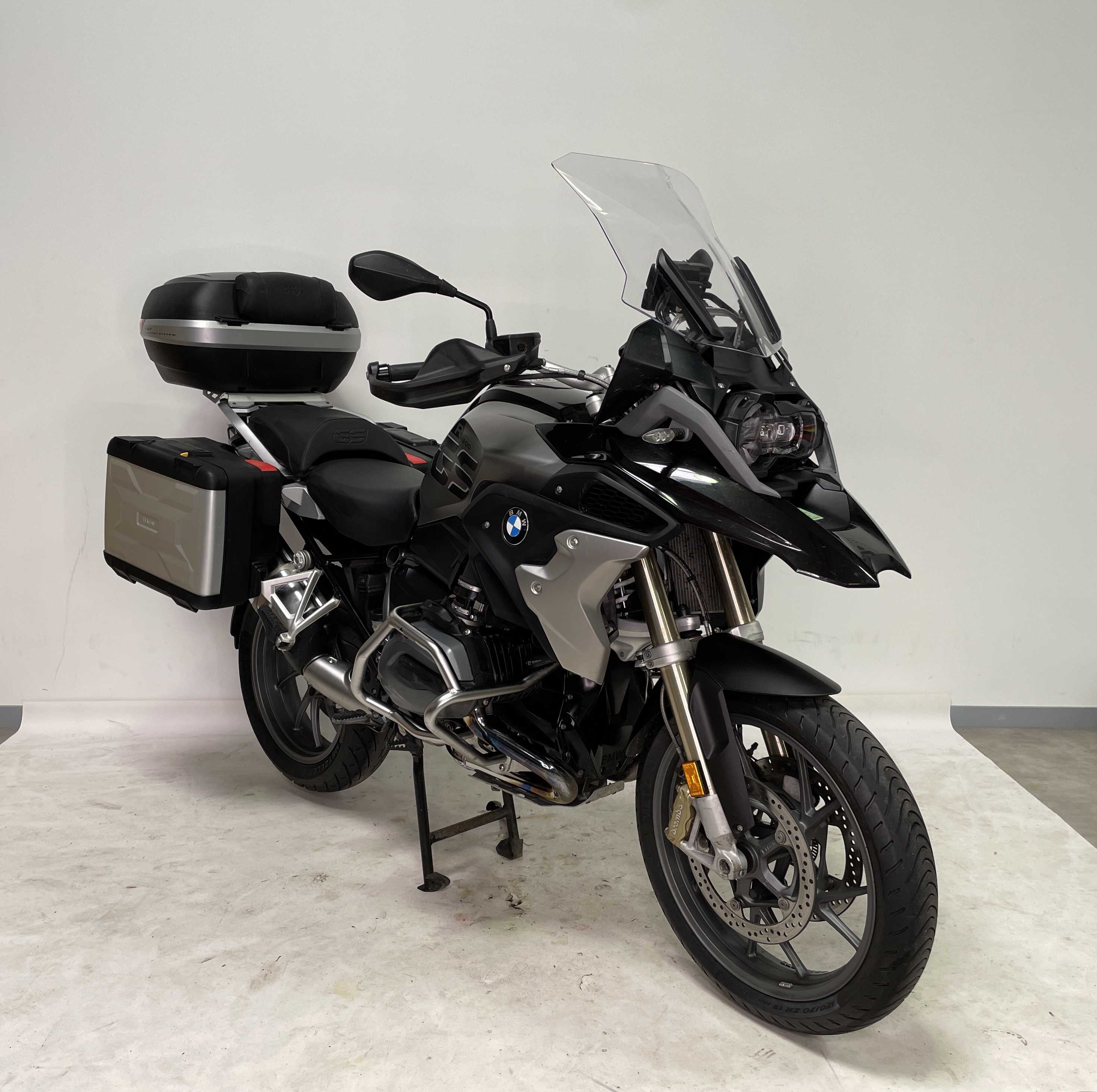 BMW R1200GS 2018 HD vue 3/4 droite