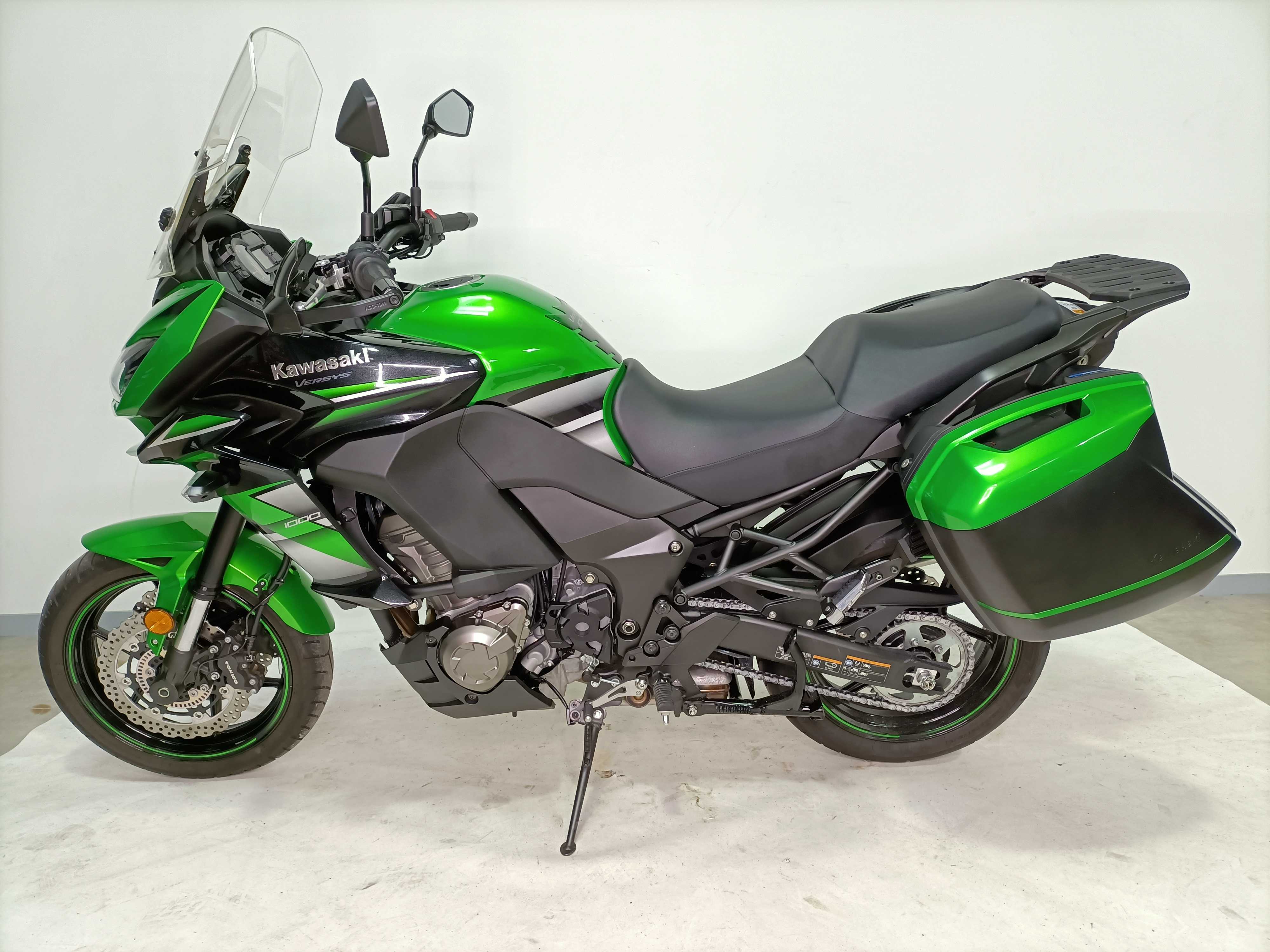 Kawasaki KLZ1000Versys 2018 HD vue gauche