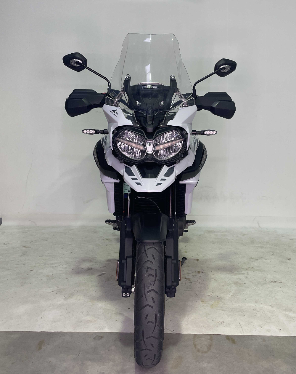 Triumph 1200Tiger Alpine Edition 2020 vue avant