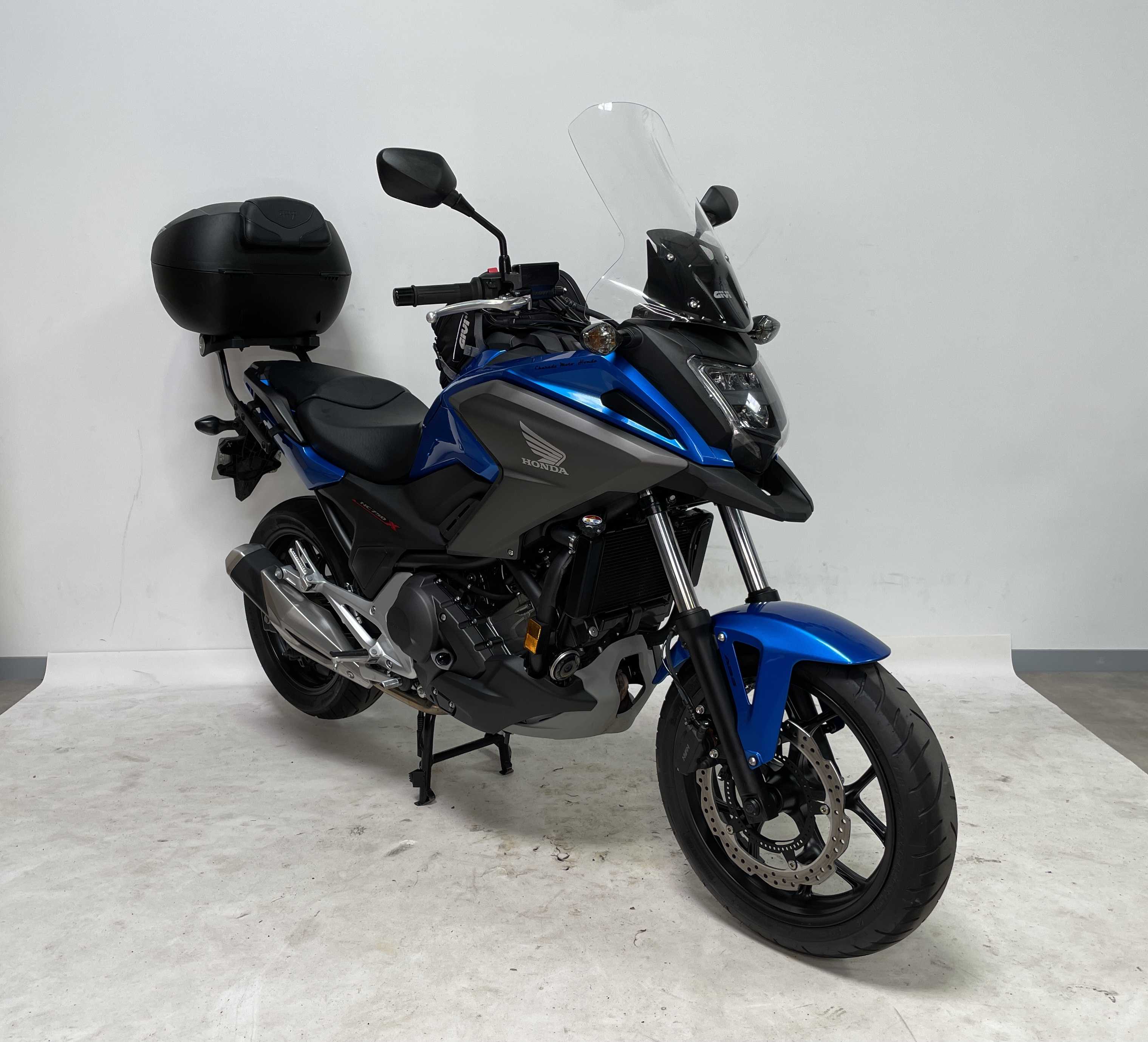 Honda NC750X DCT 2020 HD vue 3/4 droite