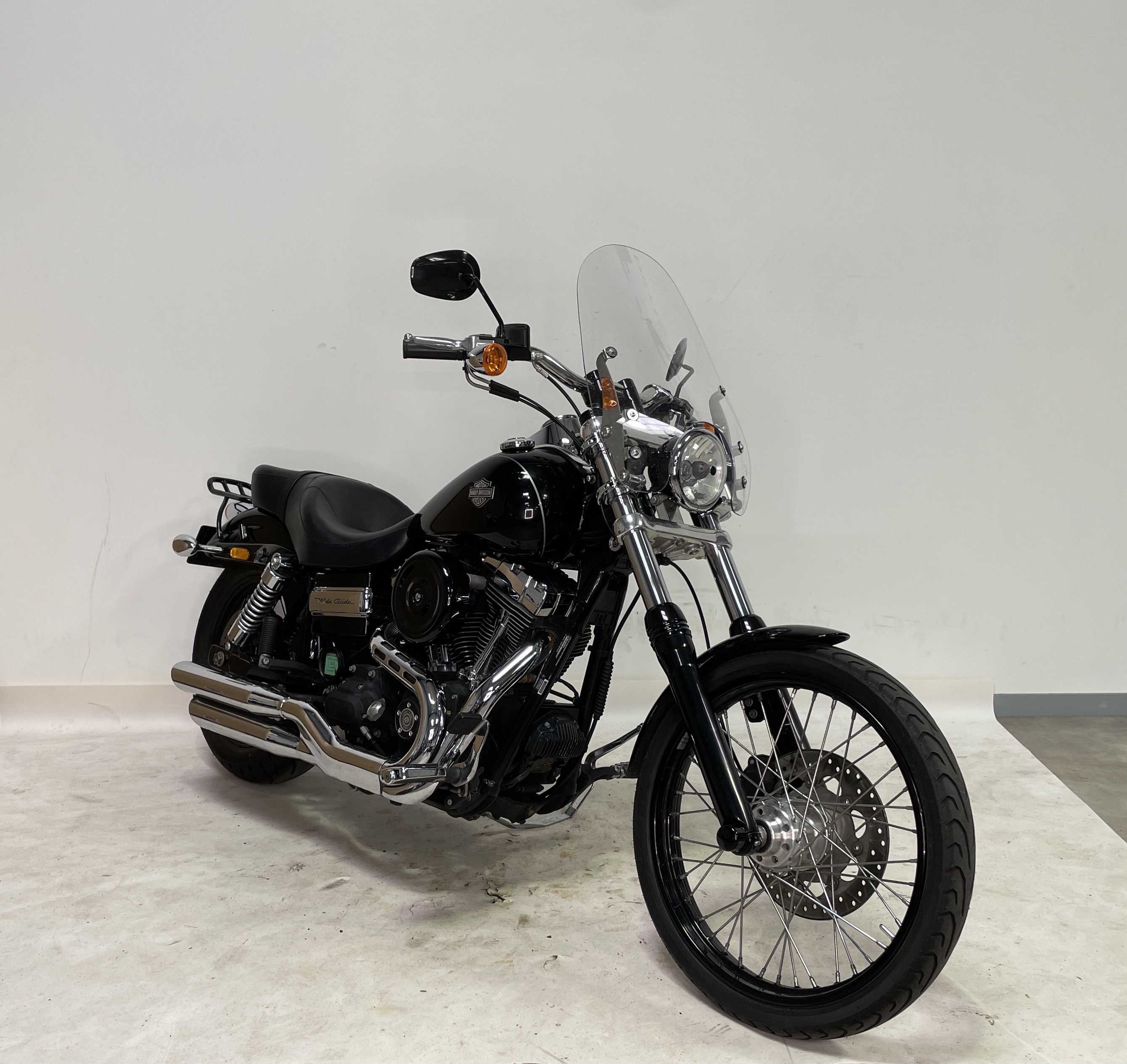 Harley-Davidson FXD 2011 HD vue 3/4 droite