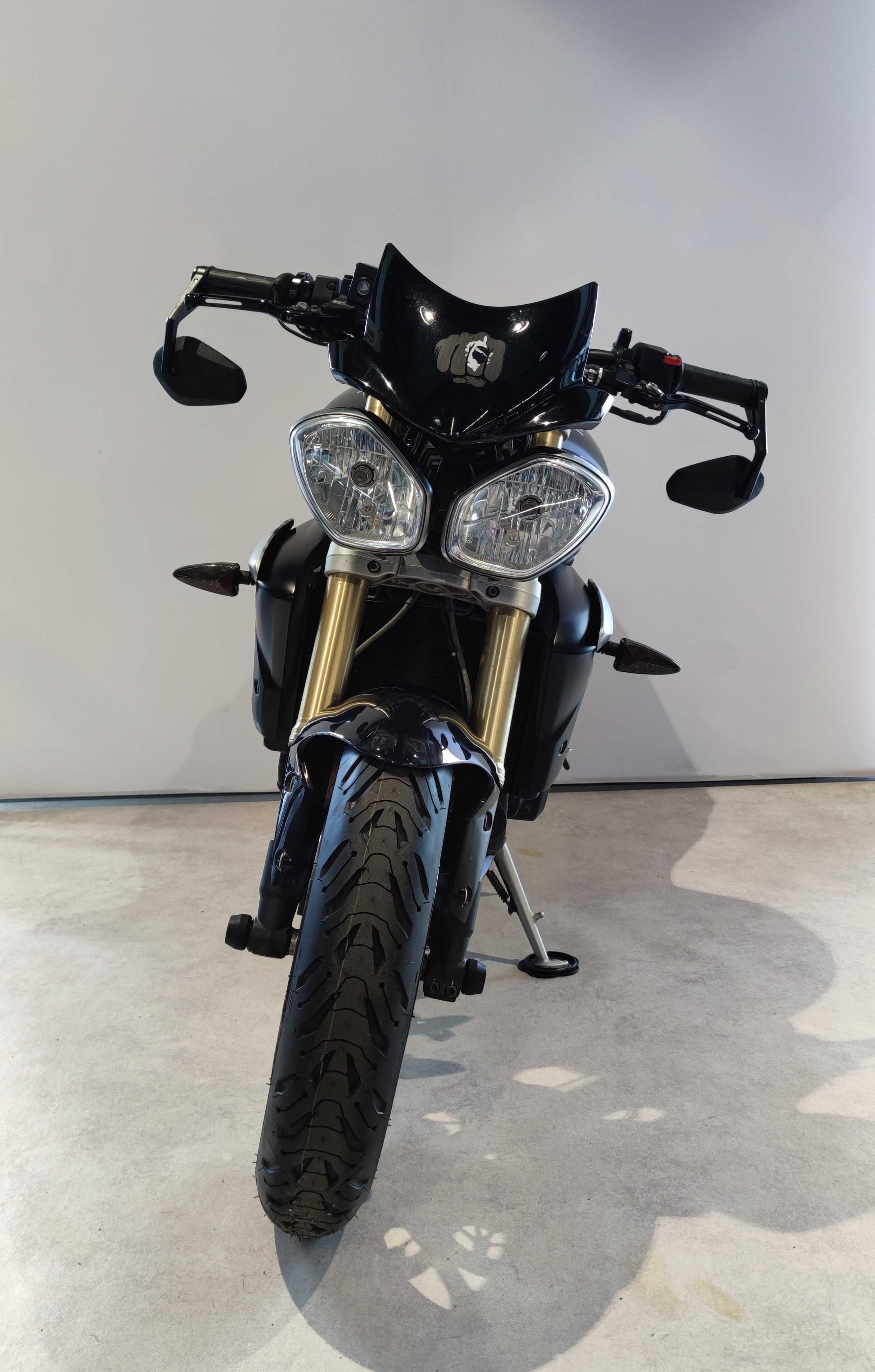 Triumph 675Street Triple 2016 HD vue avant