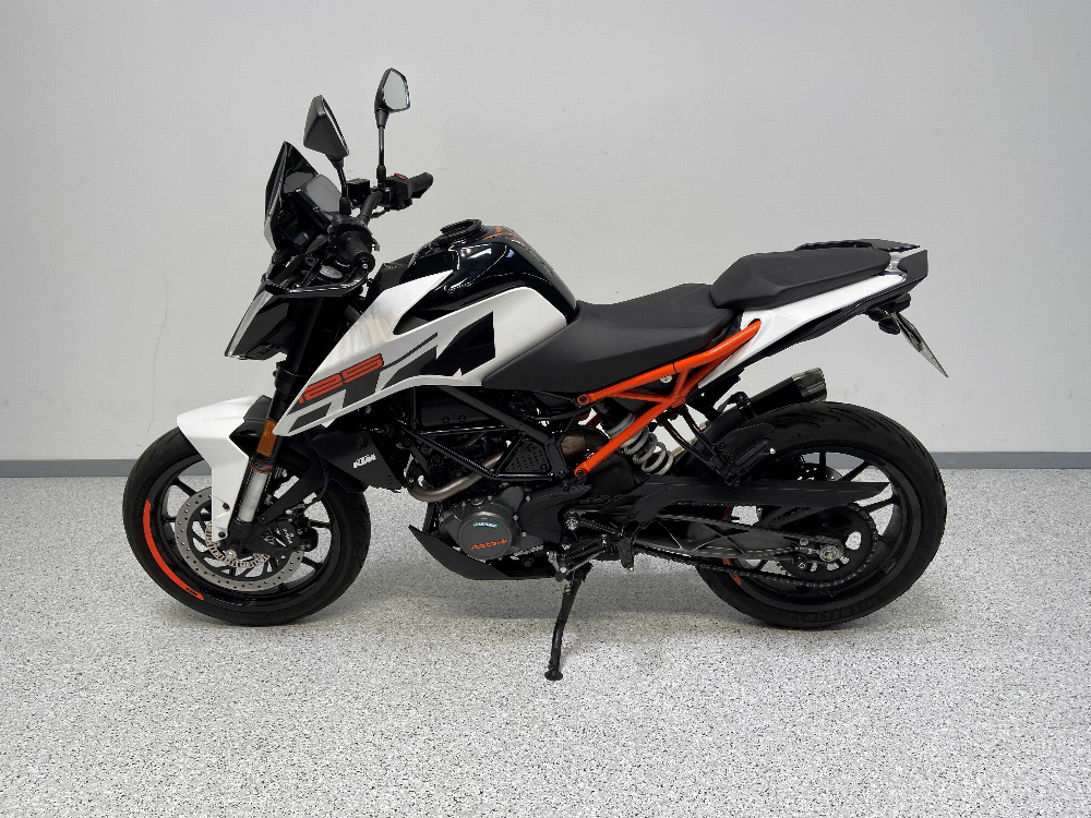 KTM 125 Duke 2020 vue gauche