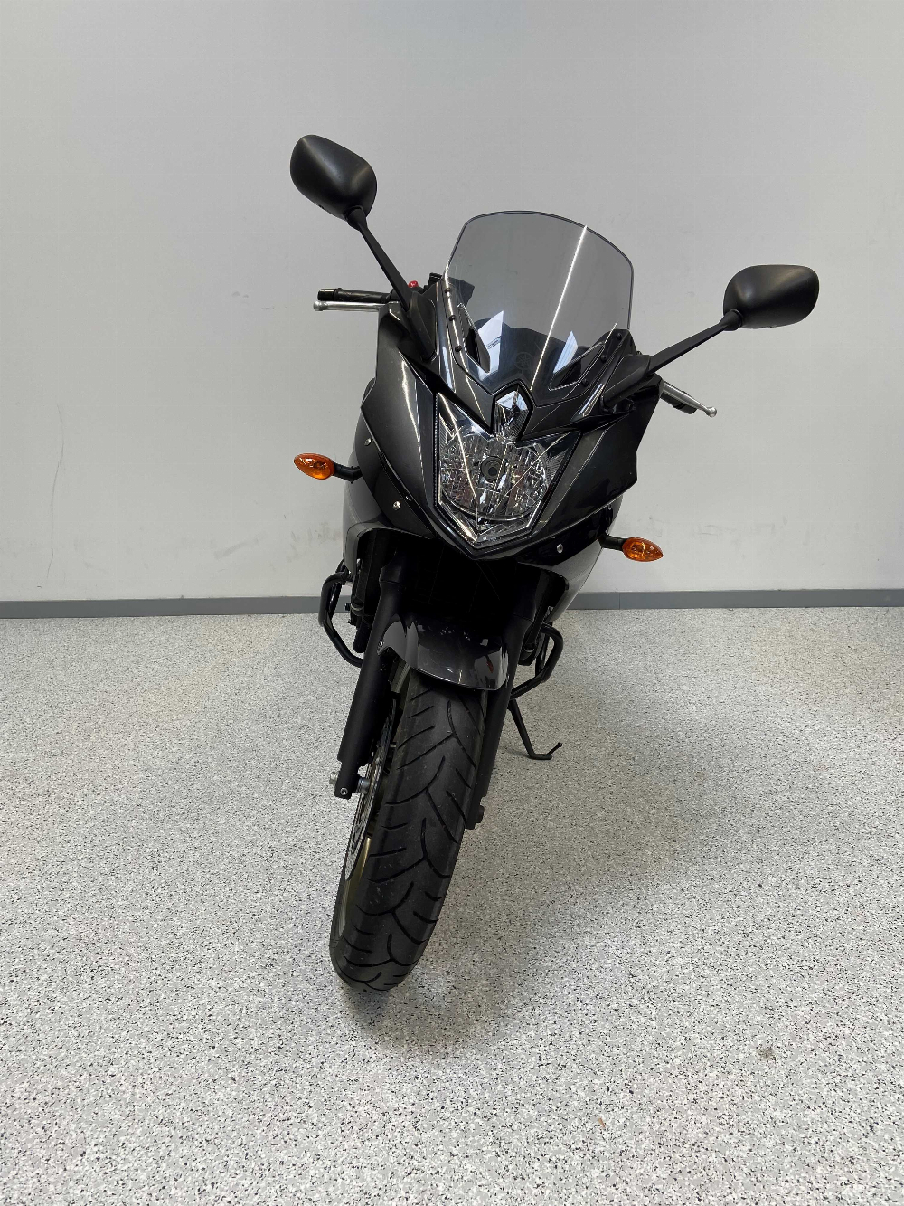 Yamaha XJ6 S Diversion 2009 vue avant