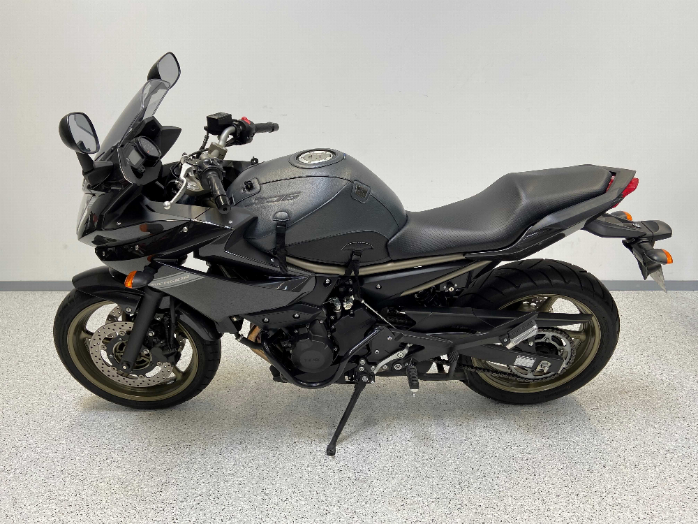 Yamaha XJ6 S Diversion 2009 vue gauche