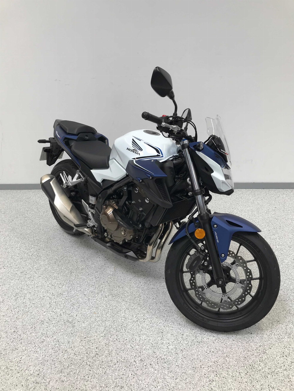 Honda CB 500 F ABS 2019 vue 3/4 droite