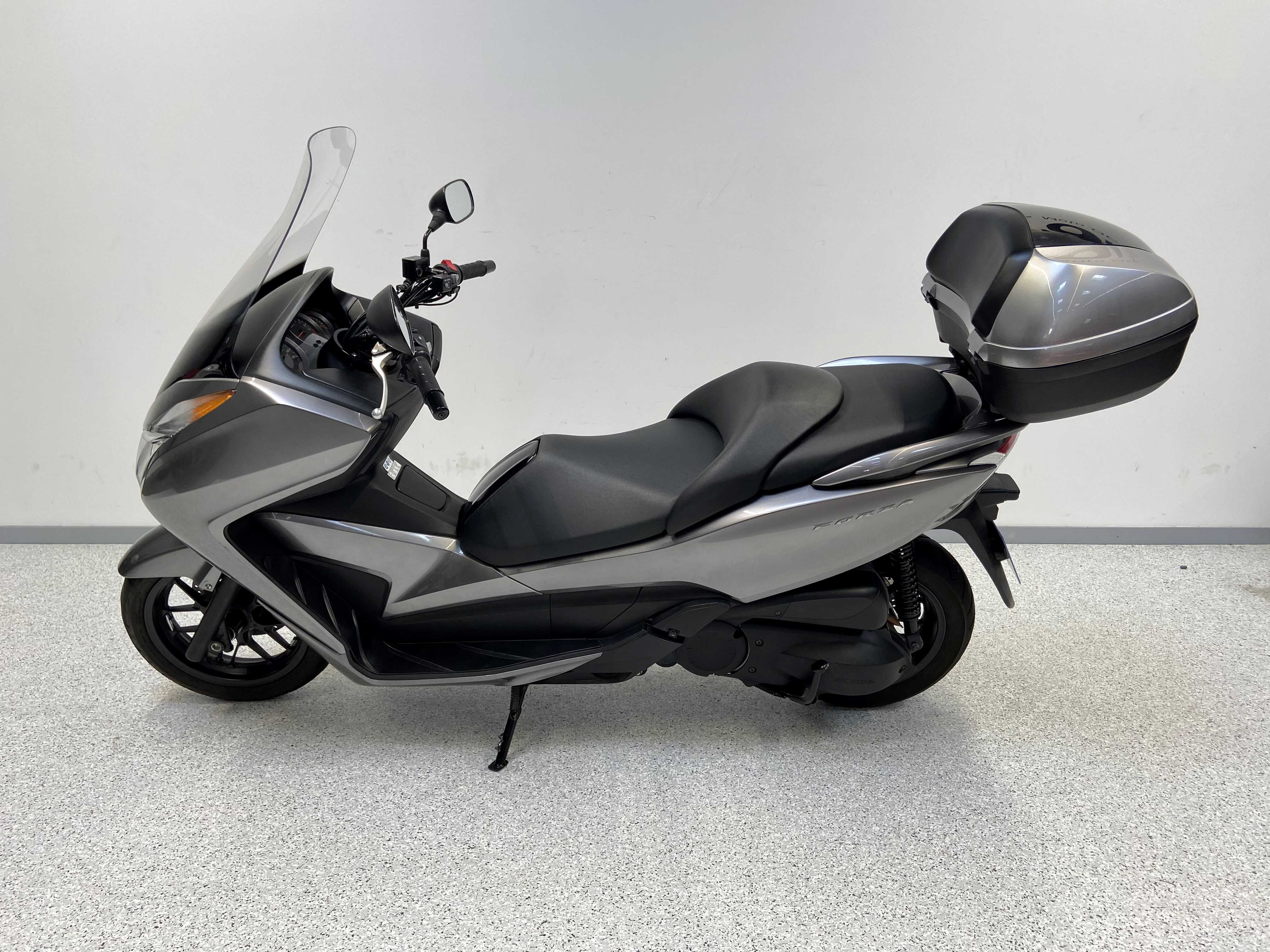 Honda NSS 300 Forza ABS 2015 HD vue gauche