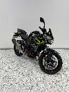 Aperçu Kawasaki Z 400 2020 vue 3/4 droite