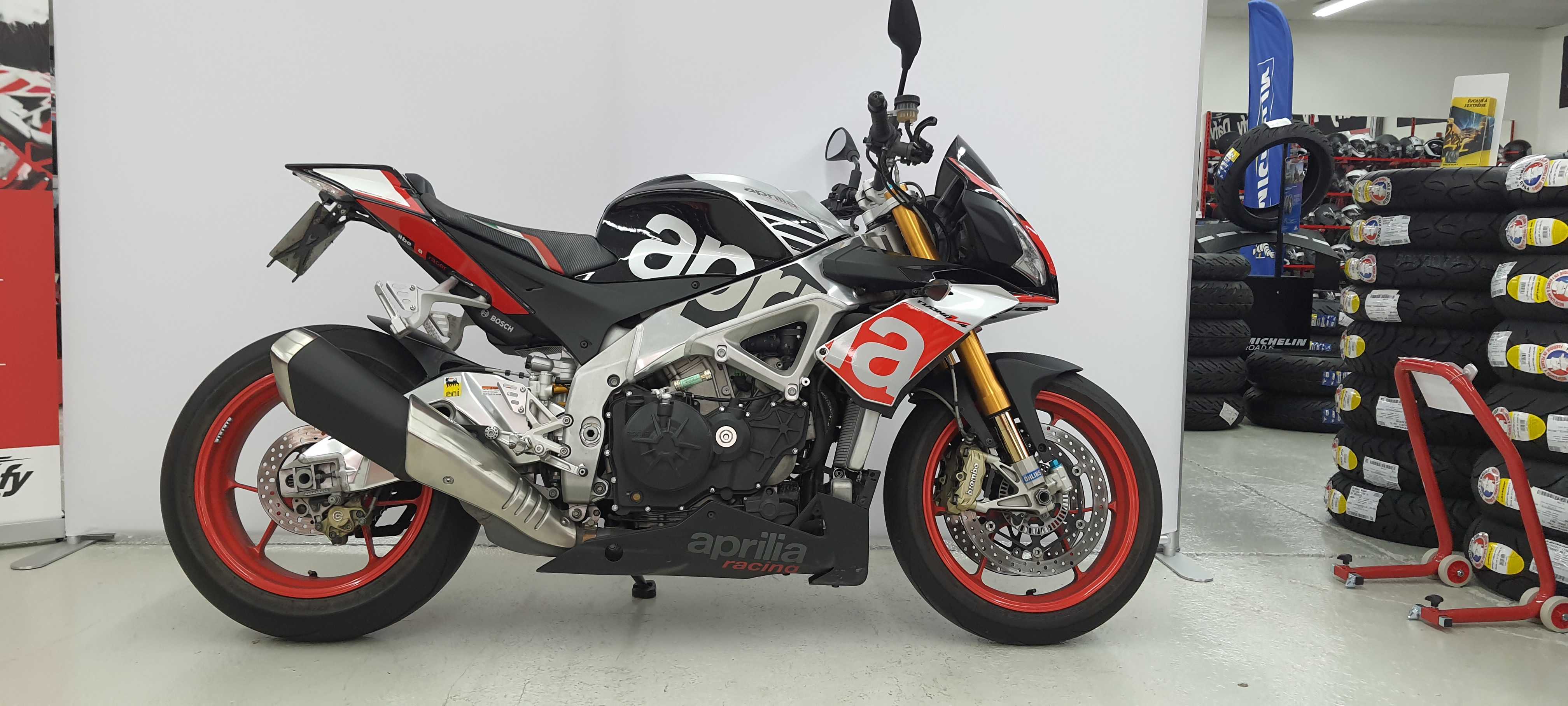 Aprilia Tuono 1100 V4 Factory 2016 HD vue gauche