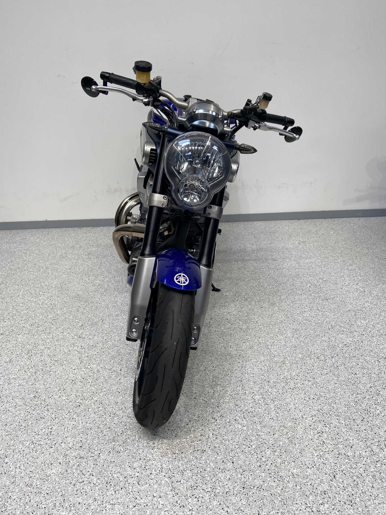 Yamaha MT-01 2006 HD vue avant