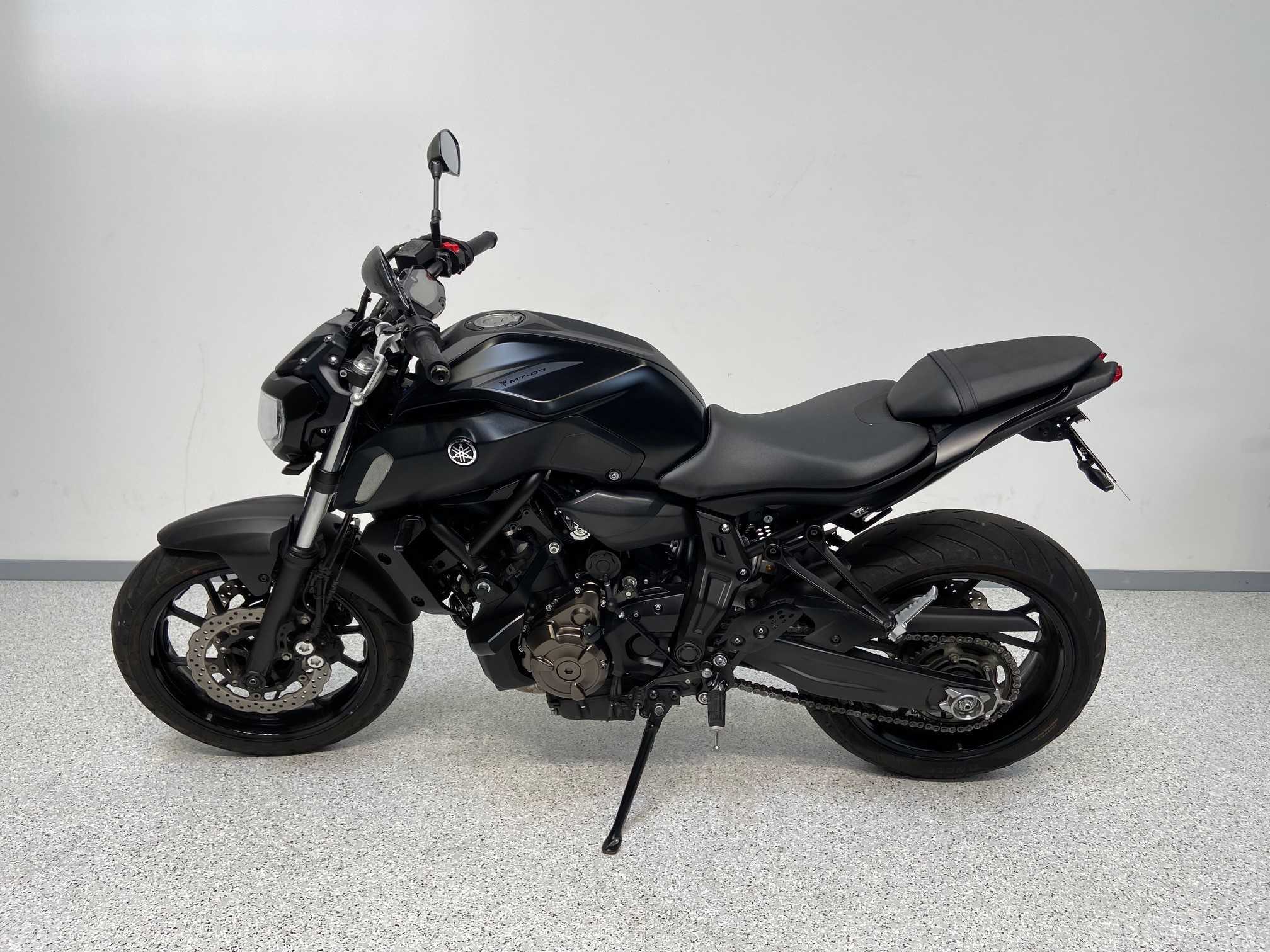 Yamaha MT-07 ABS 2018 HD vue gauche