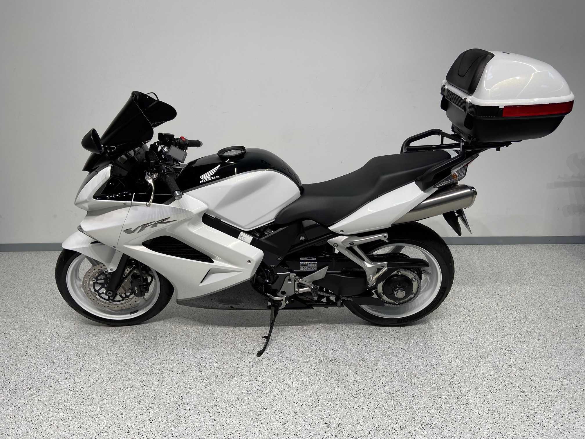 Honda VFR 800 F V-TEC RC46 II ABS 2009 HD vue gauche