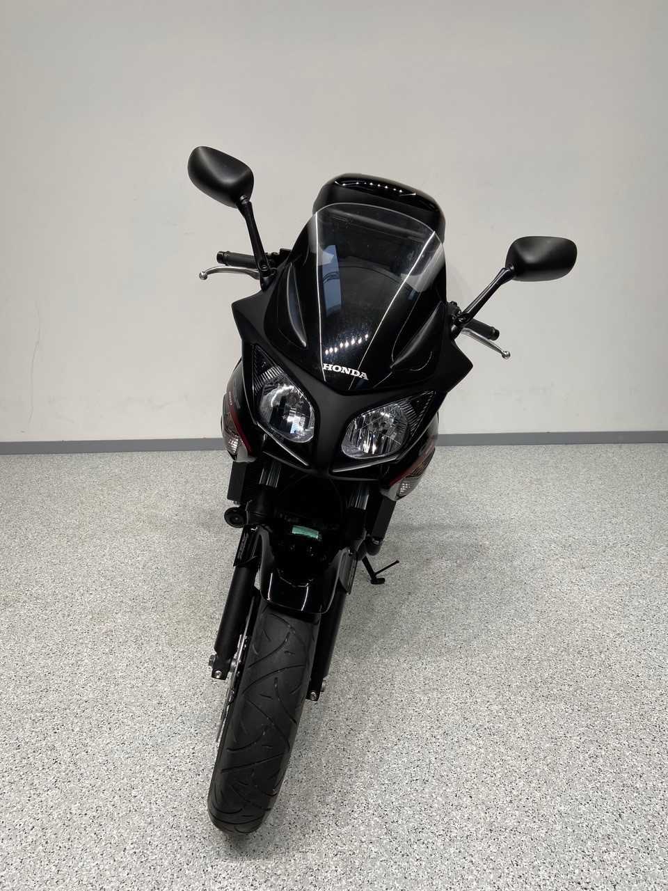 Honda CBF 600 2010 HD vue avant