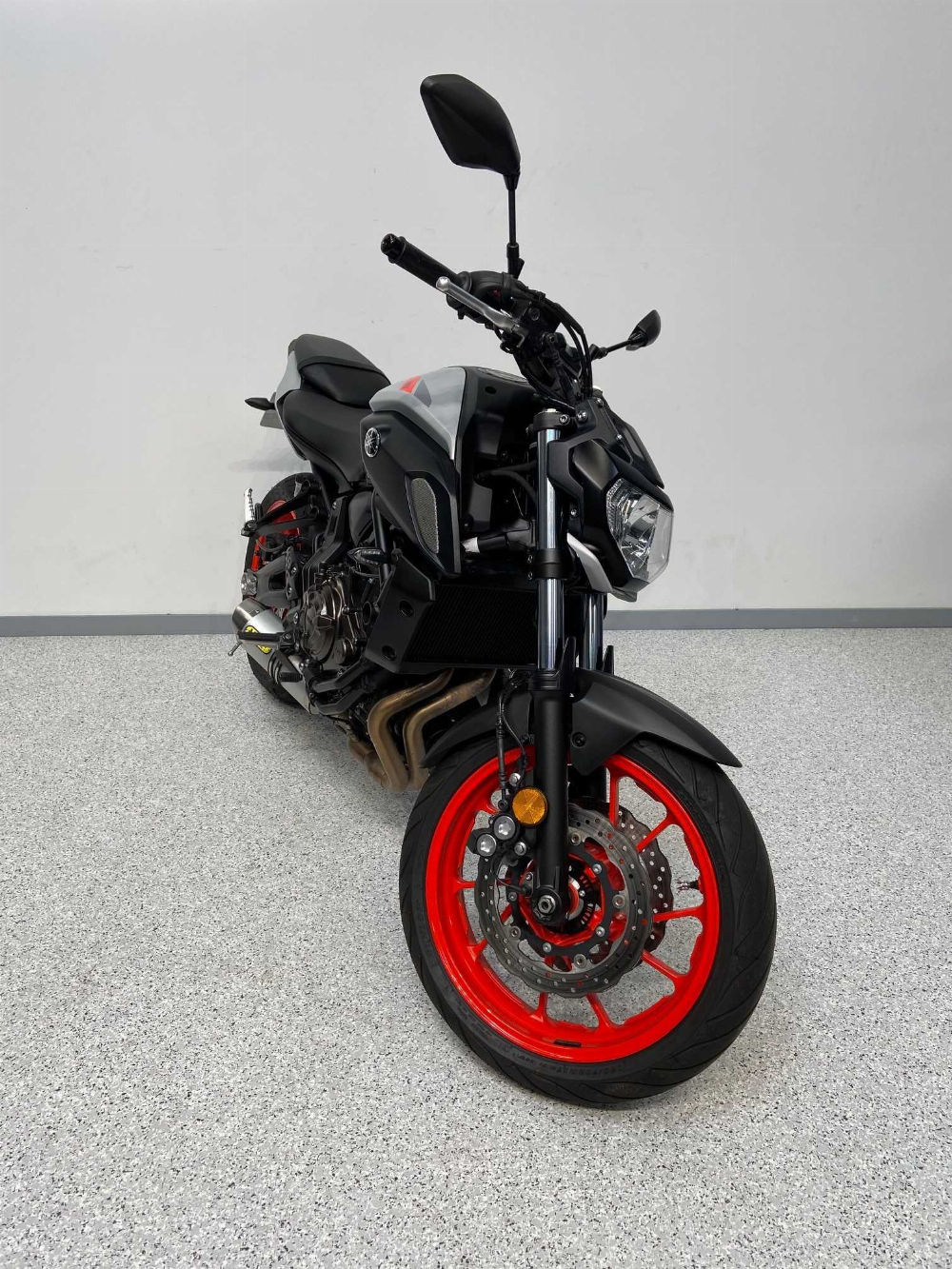 Yamaha MT-07 ABS 2019 vue 3/4 droite