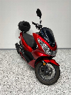 Aperçu Honda PCX 125 2017 vue 3/4 droite