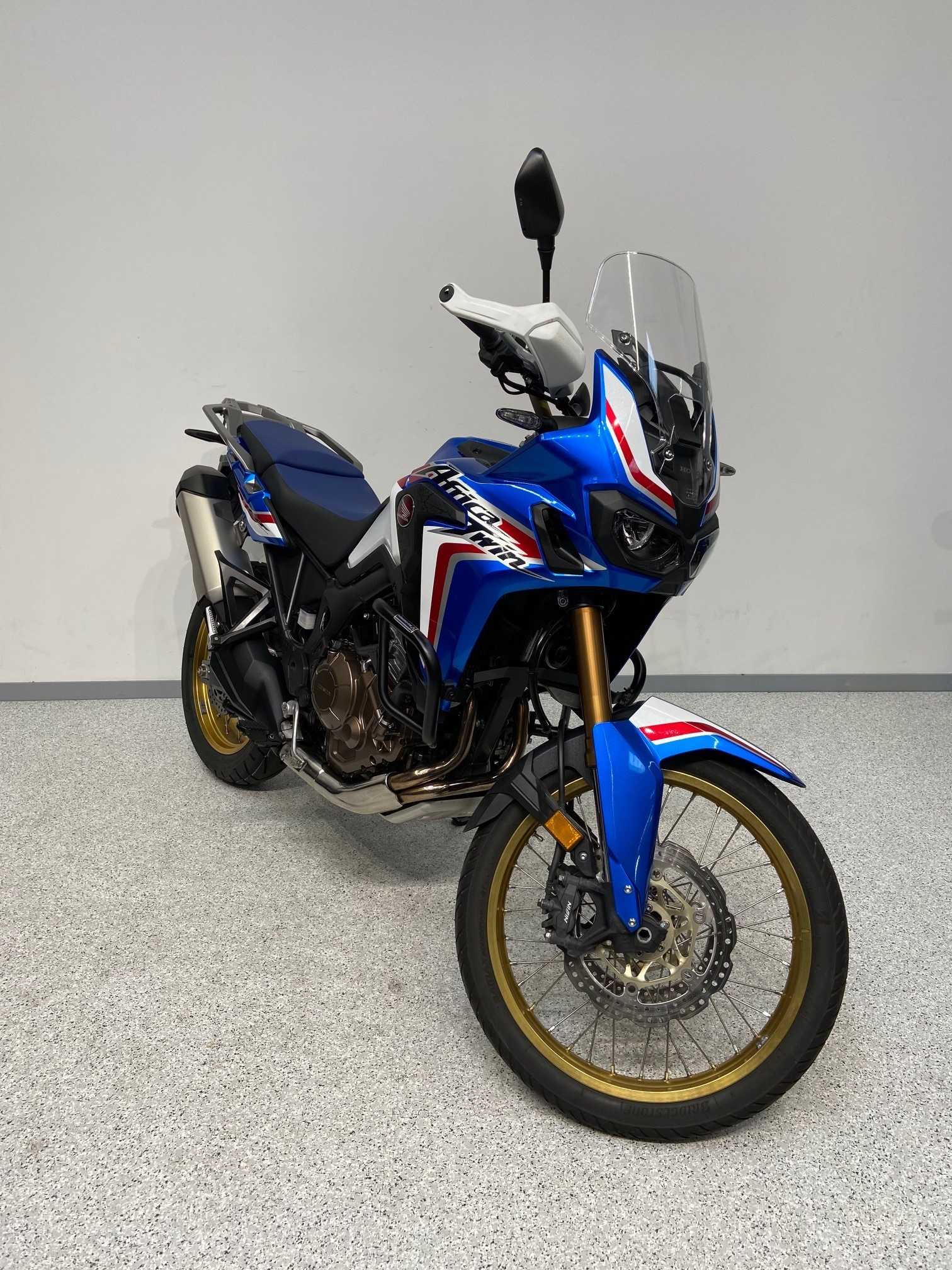 Honda CRF 1000 L Africa Twin 2019 HD vue 3/4 droite